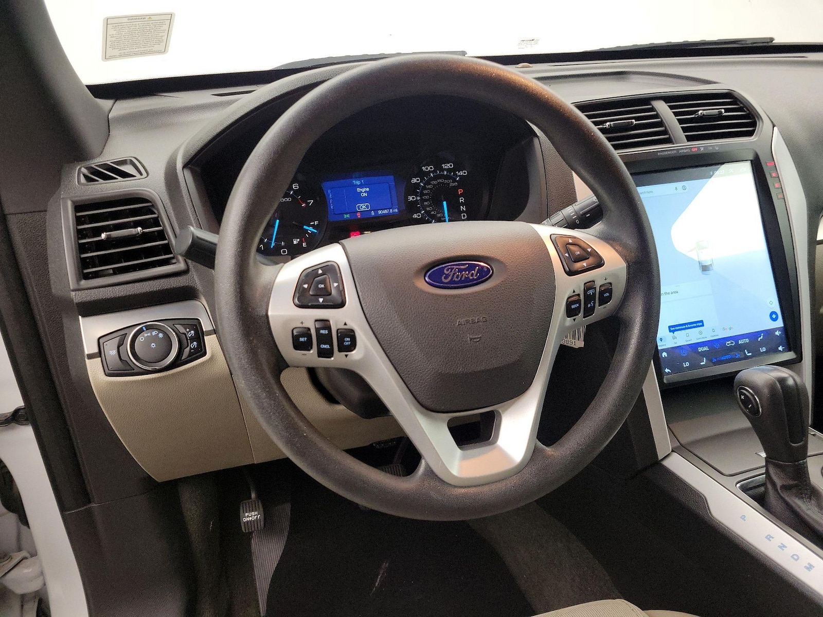 2014 Ford Explorer Base - Photo 2