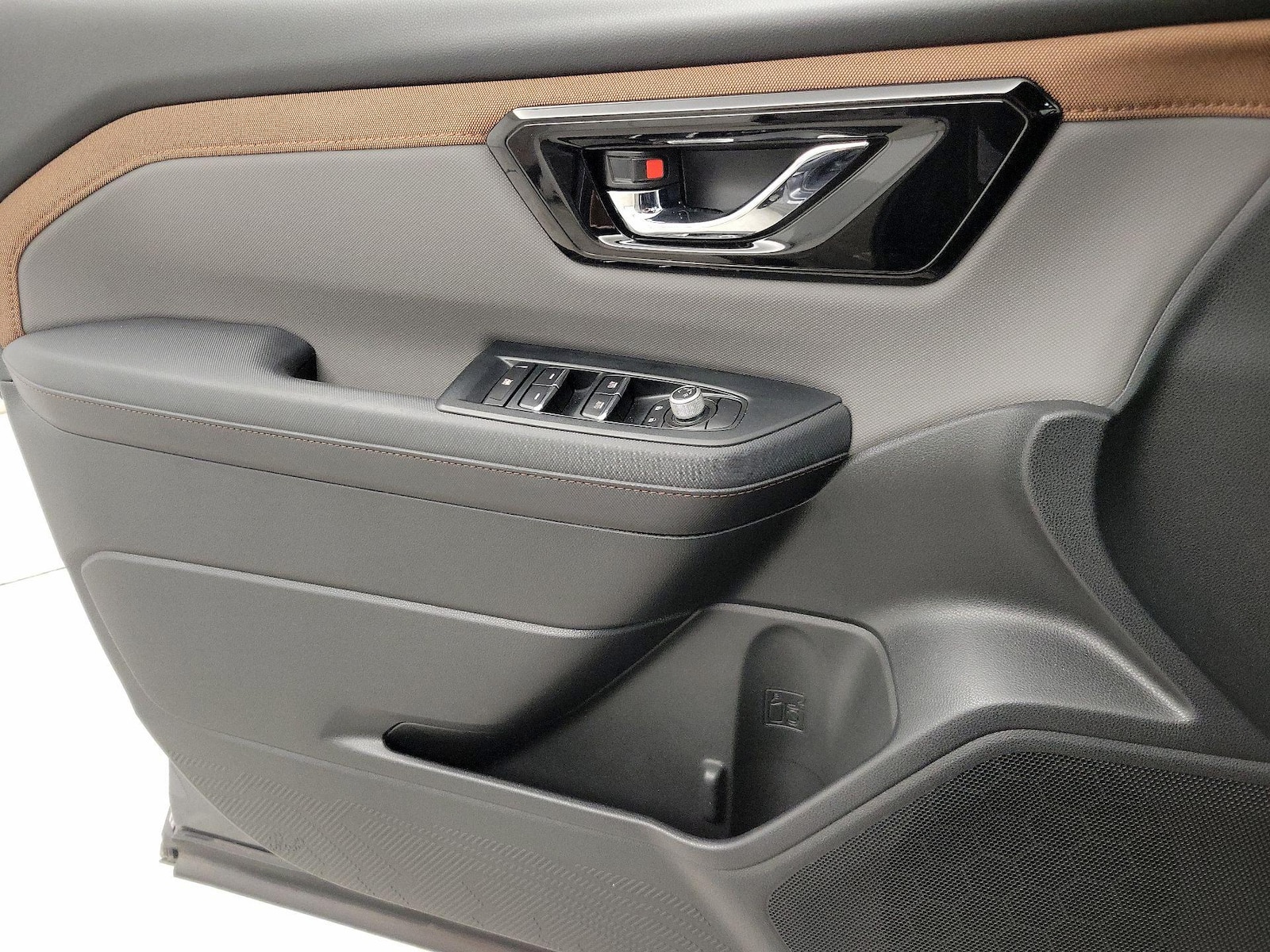 2025 Subaru Forester Sport - Photo 13