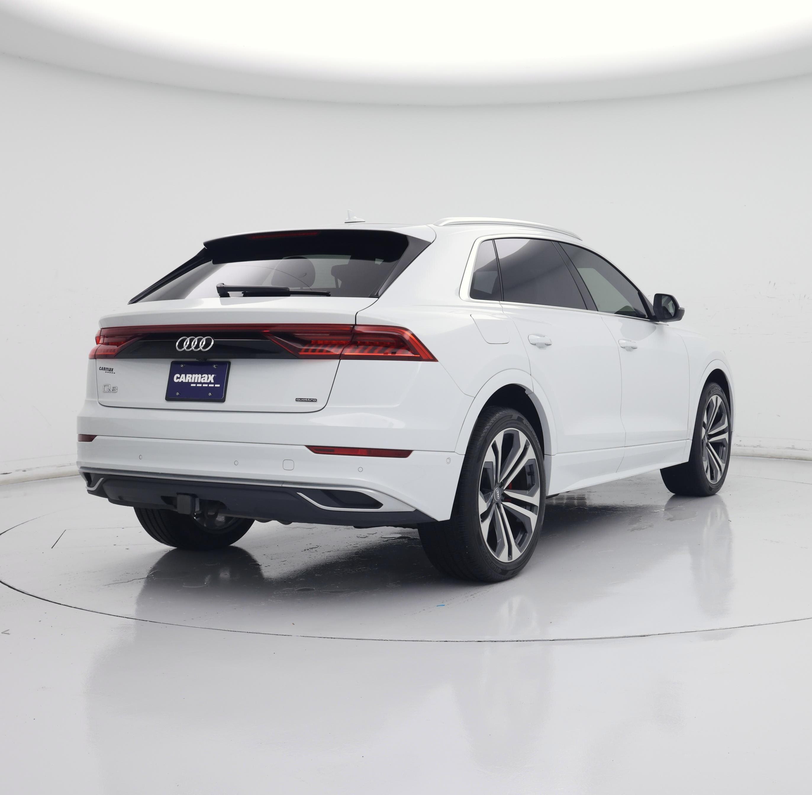 Thumbnail: 2019 Audi Q8 - 8