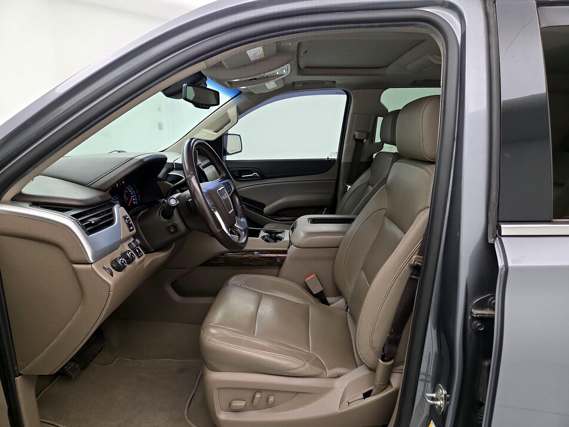 Thumbnail: 2020 GMC Yukon XL - 11