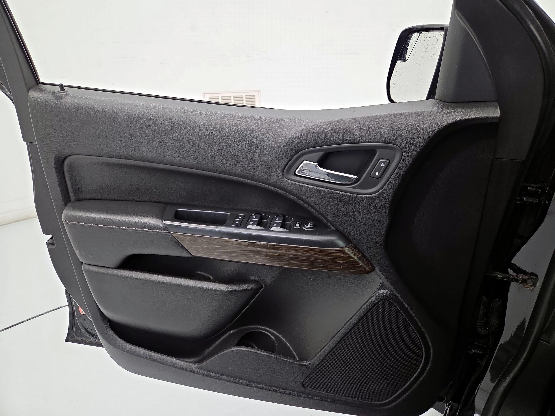 Thumbnail: 2018 GMC Canyon - 12