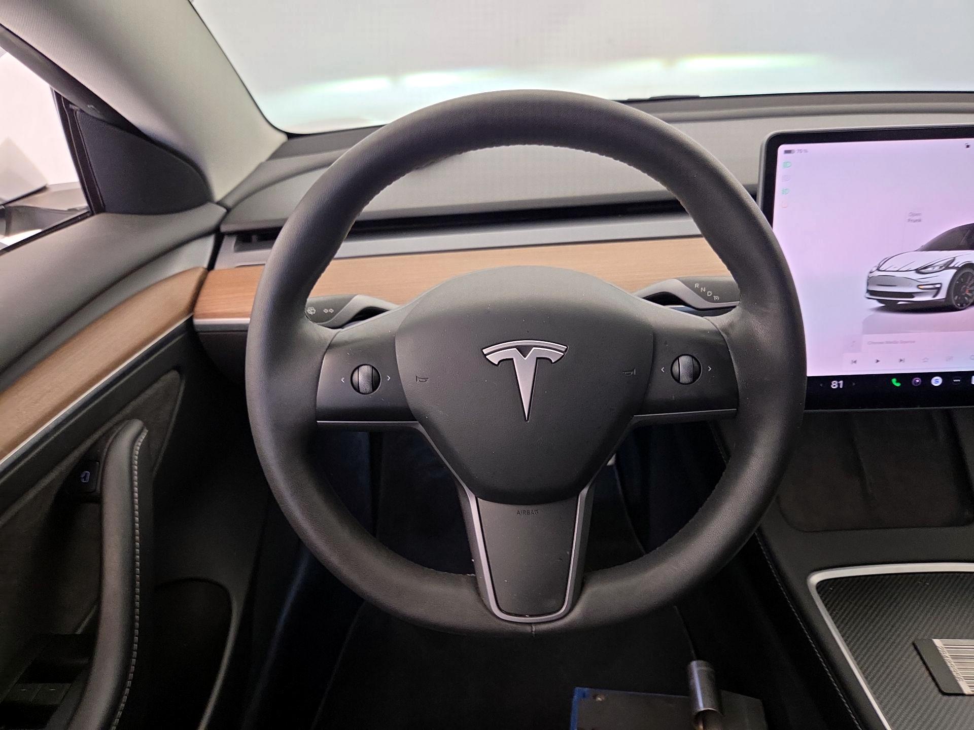 Thumbnail: 2022 Tesla Model 3 - 10