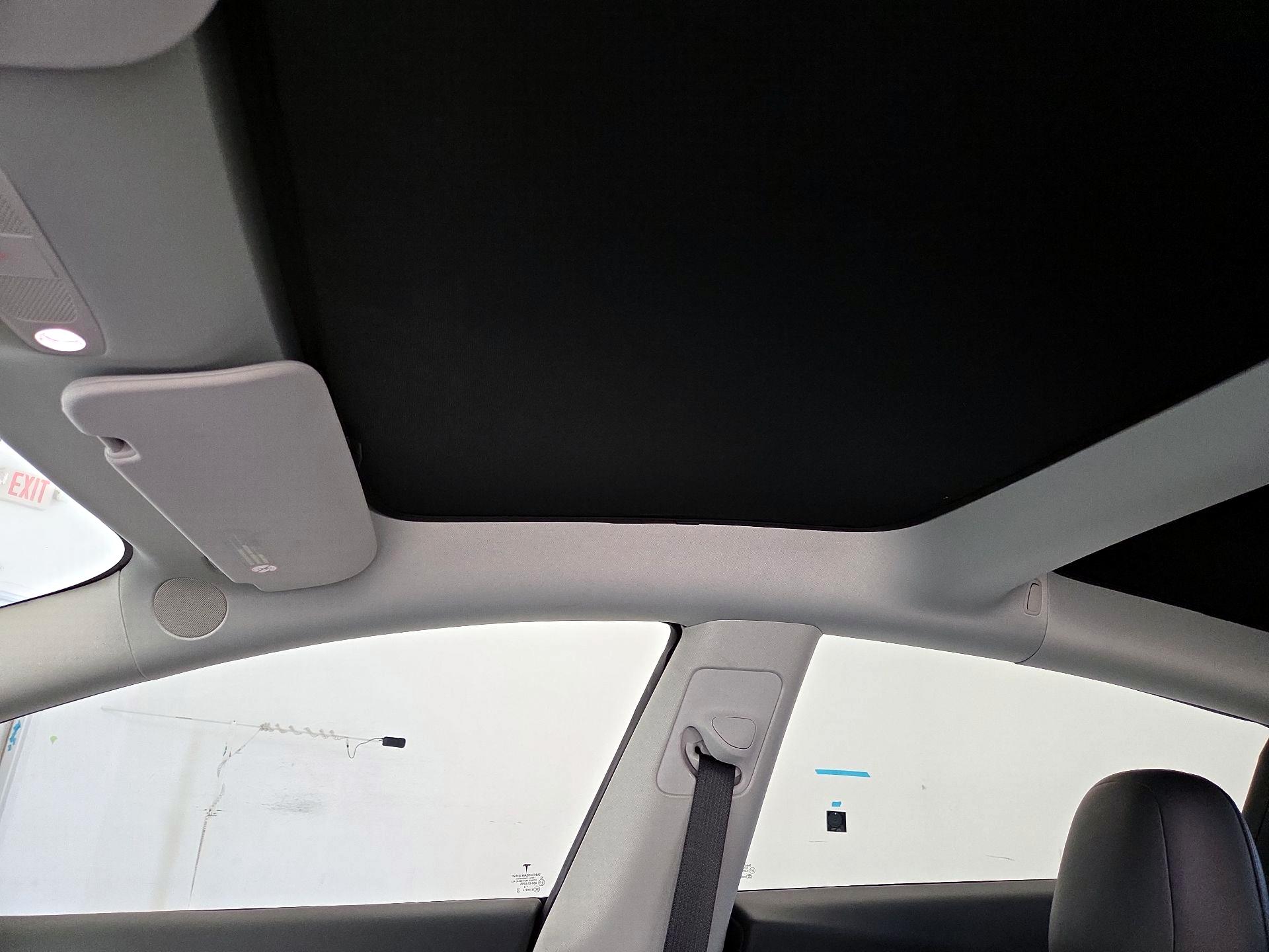 Thumbnail: 2022 Tesla Model 3 - 17