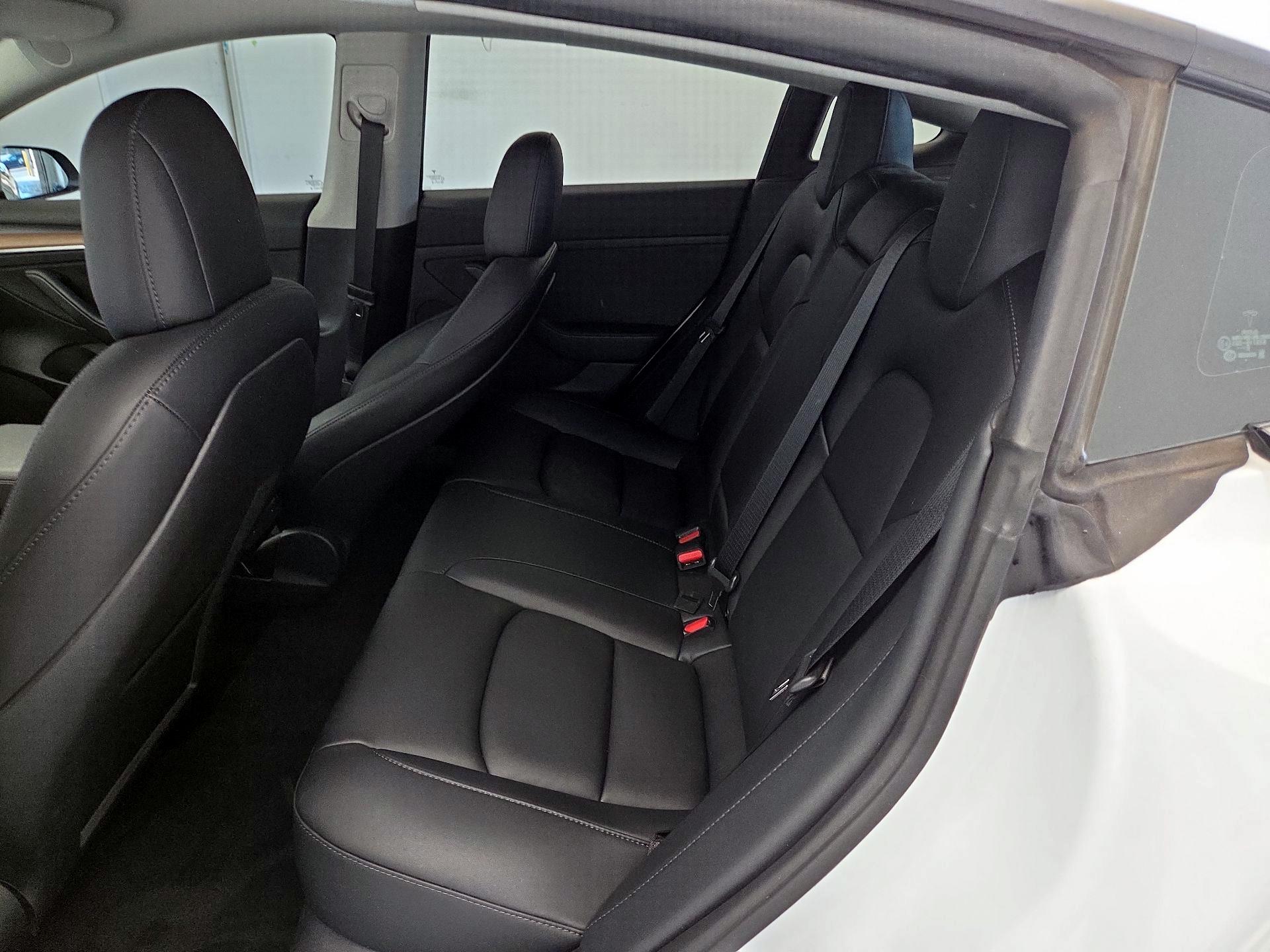 Thumbnail: 2022 Tesla Model 3 - 18