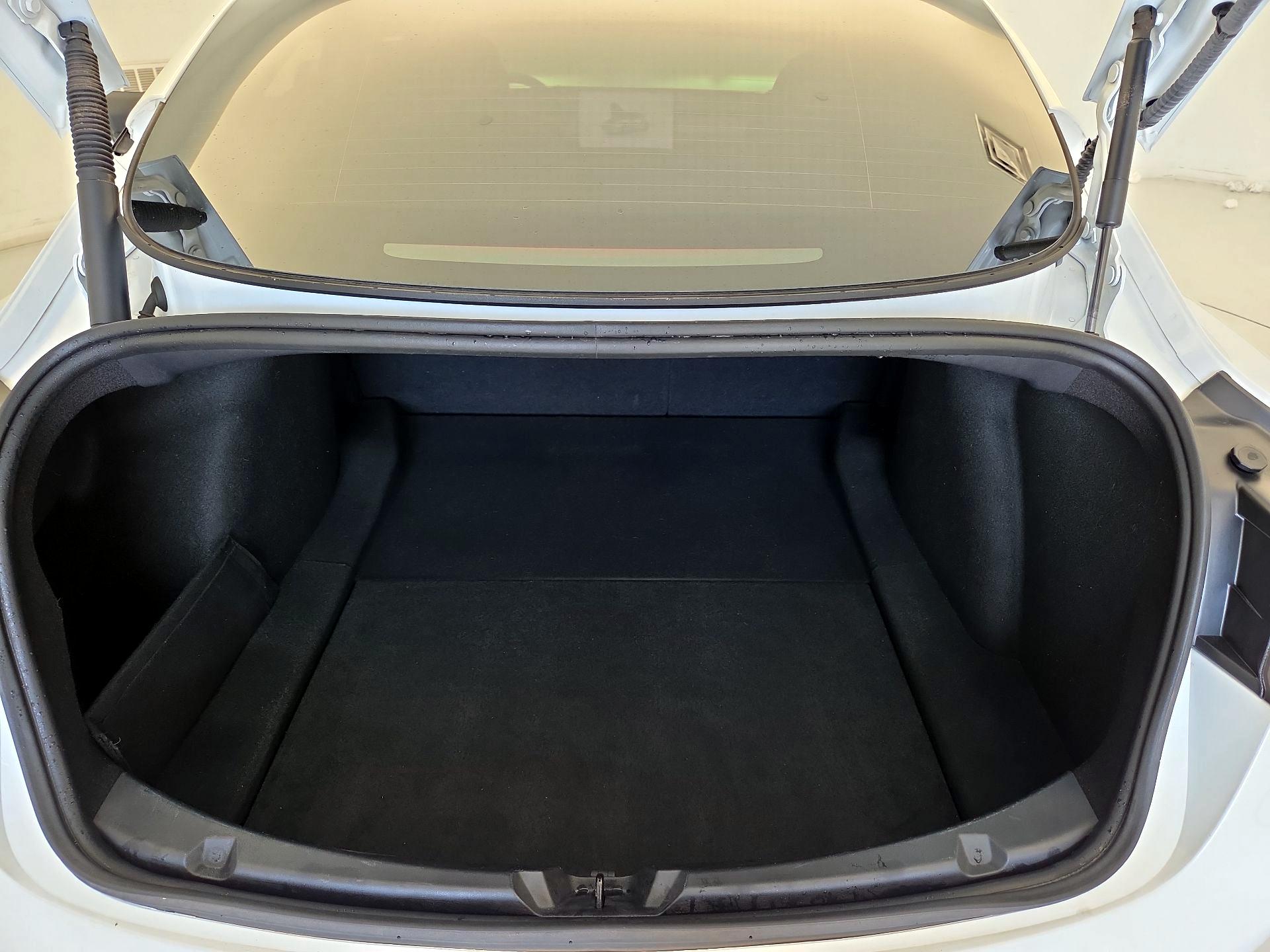 Thumbnail: 2022 Tesla Model 3 - 19