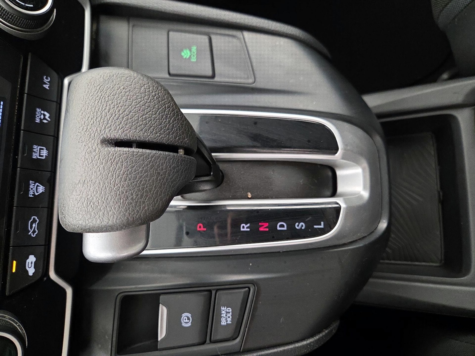 2017 Honda CR-V LX - Photo 18