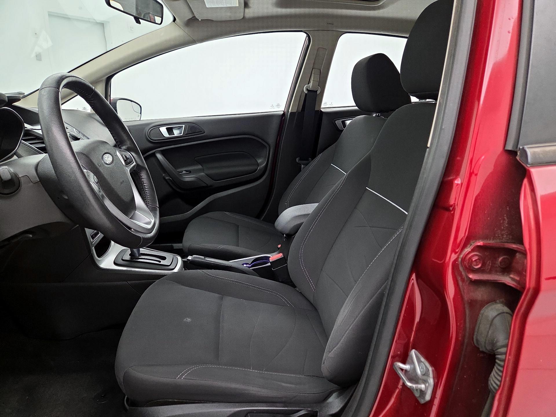 Thumbnail: 2014 Ford Fiesta - 11