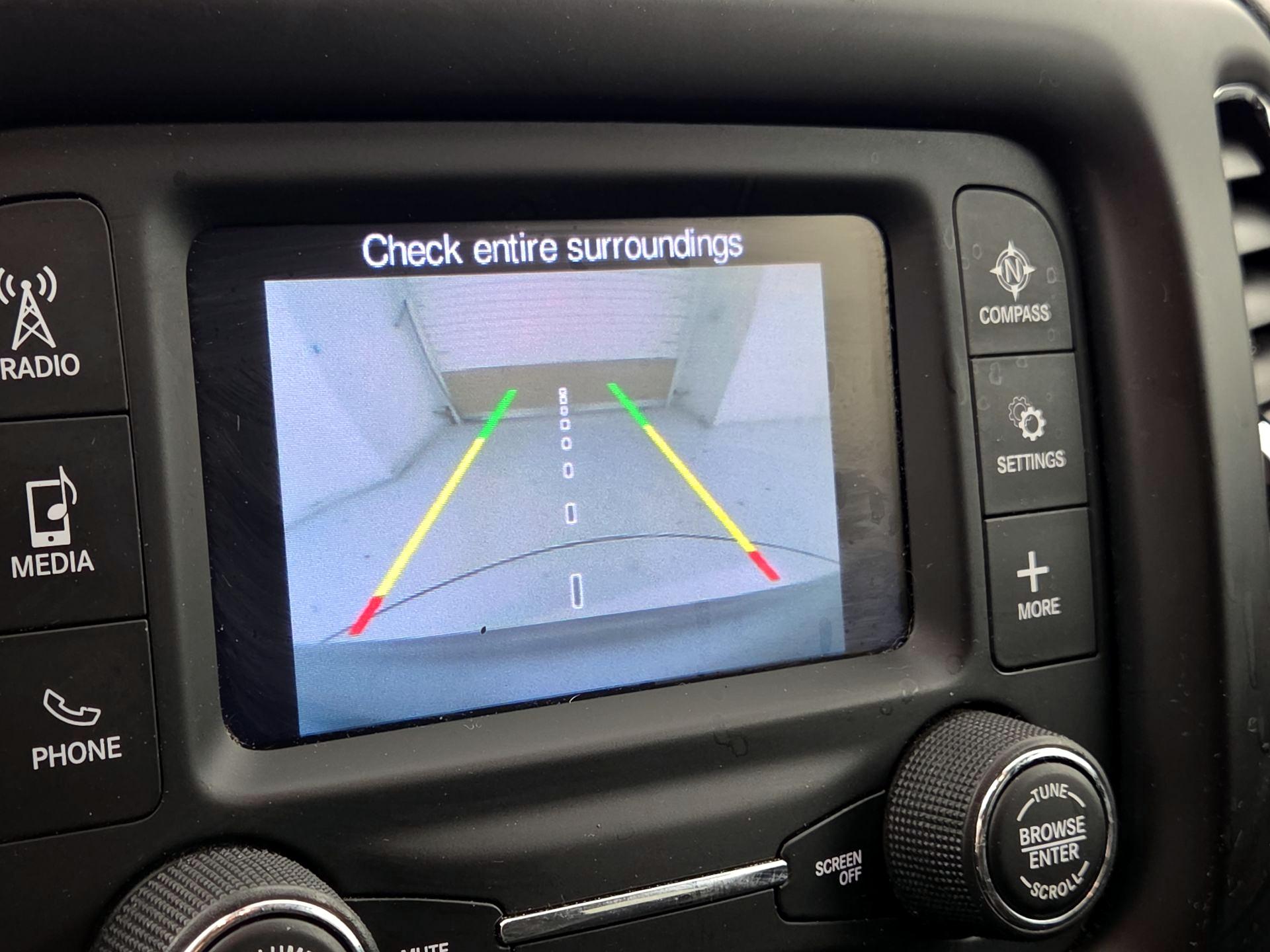 Thumbnail: 2018 Jeep Compass - 14