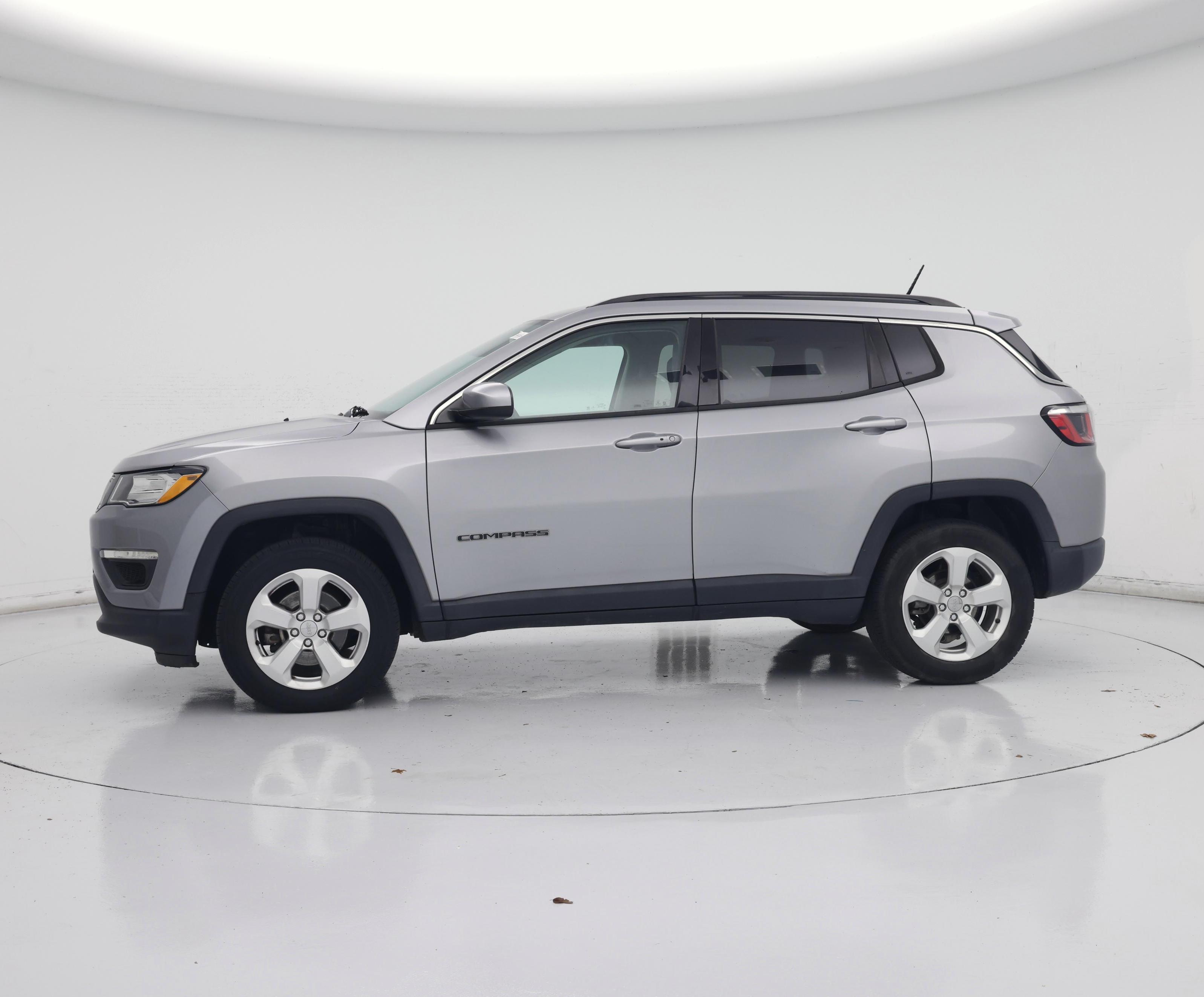 Thumbnail: 2018 Jeep Compass - 3