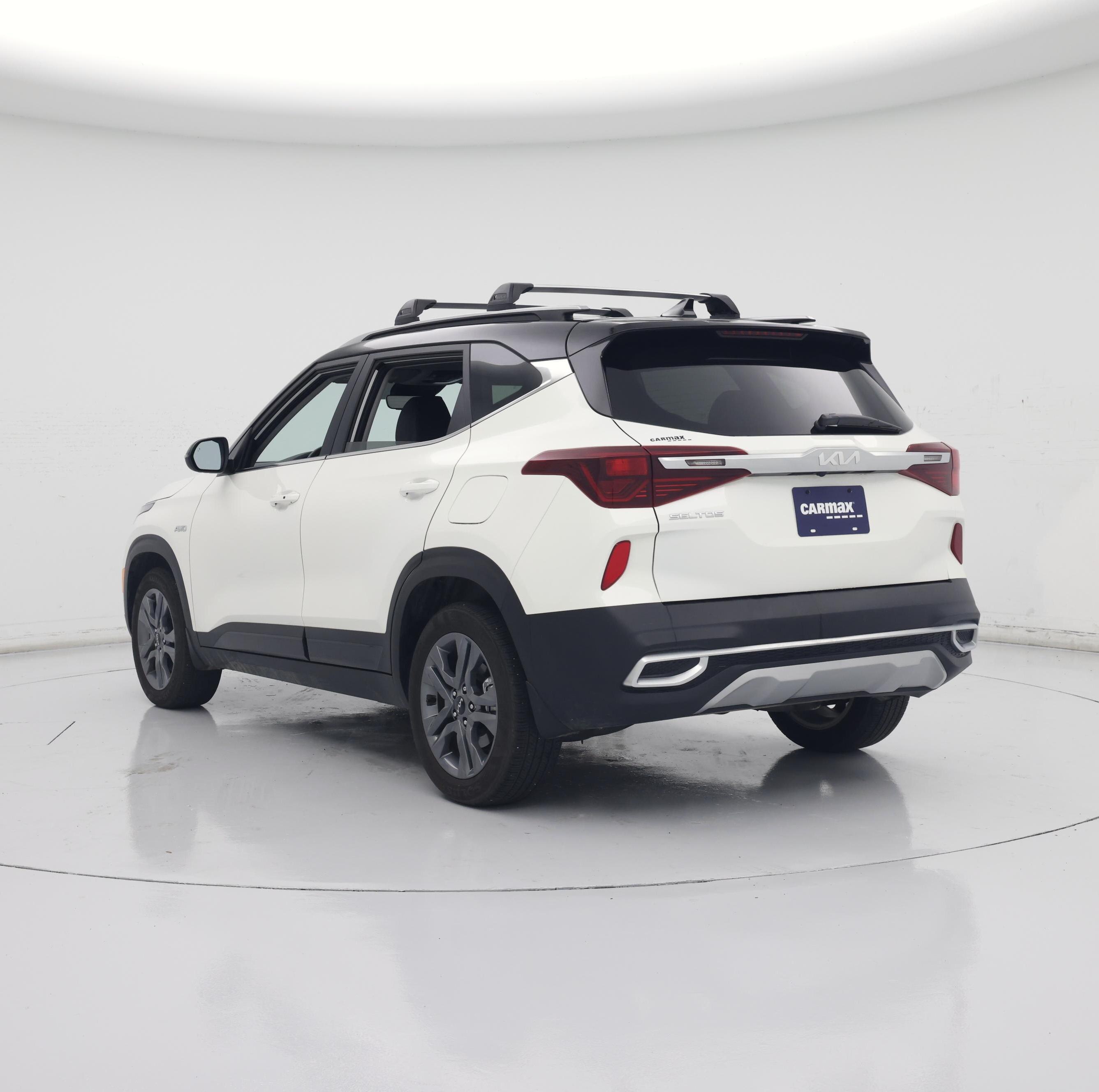 Thumbnail: 2023 Kia Seltos - 2