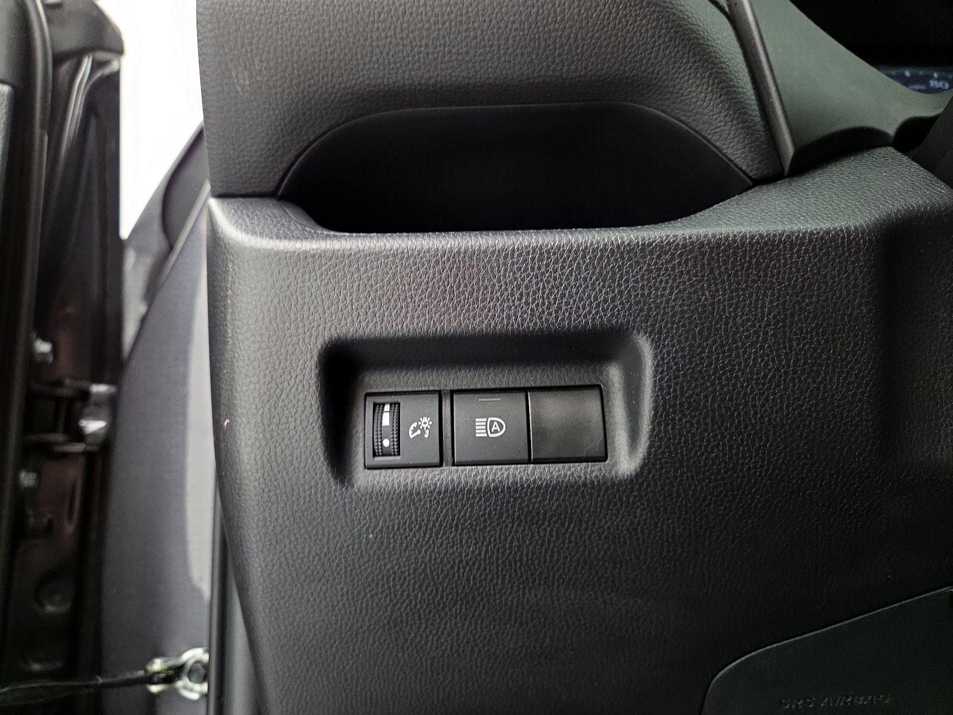 Thumbnail: 2025 Toyota RAV4 - 13