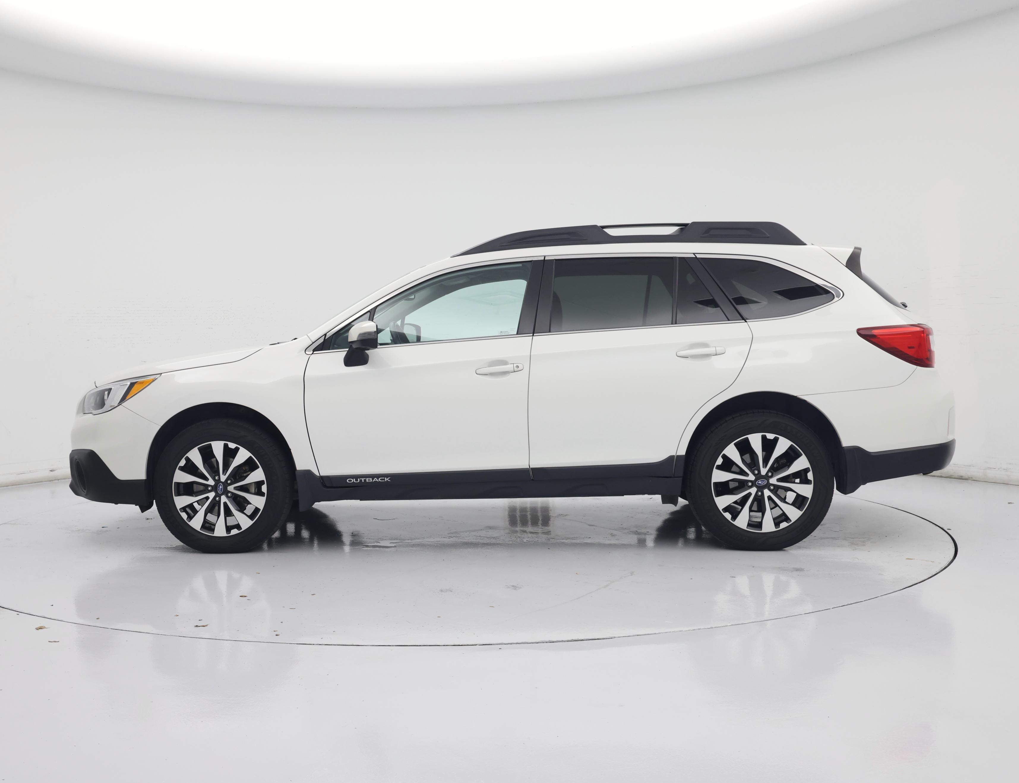 Thumbnail: 2016 Subaru Outback - 3