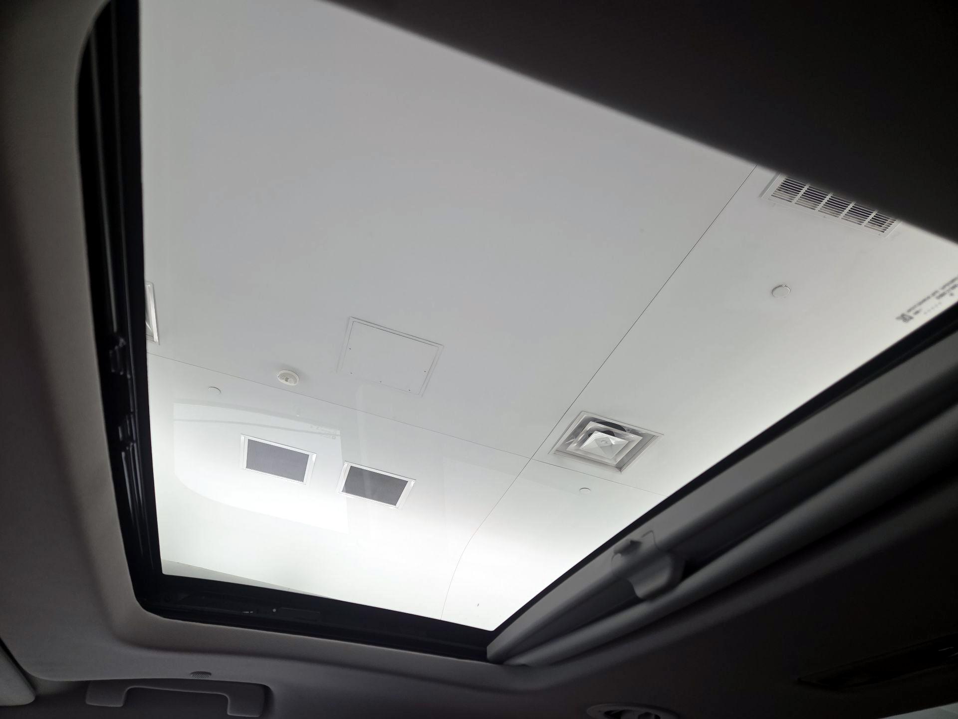 Thumbnail: 2020 Chevrolet Traverse - 19