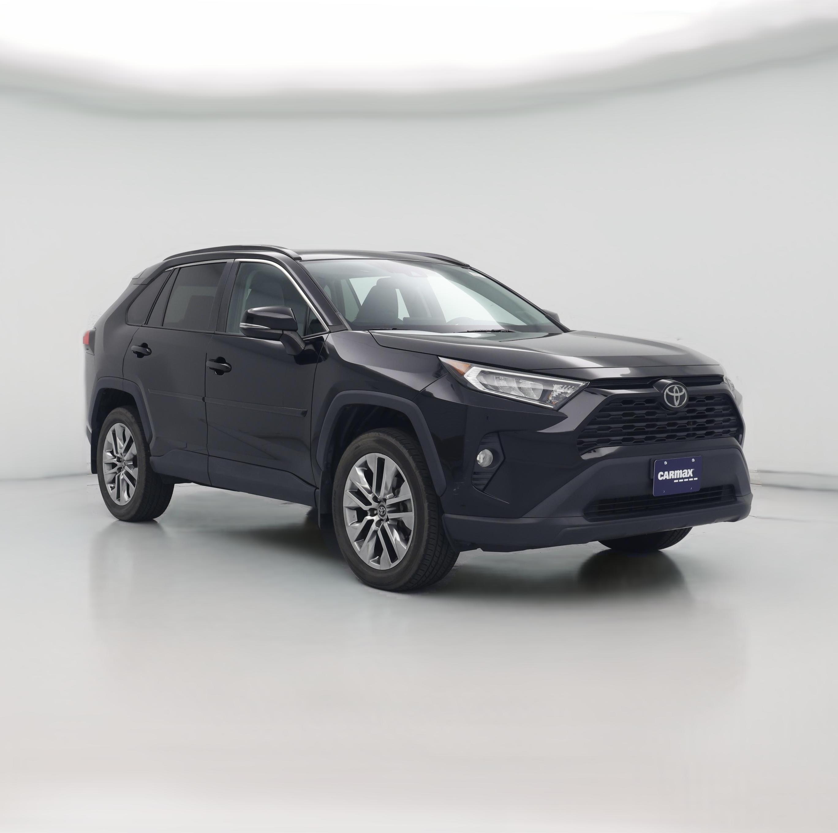 Thumbnail: 2019 Toyota RAV4 - 1