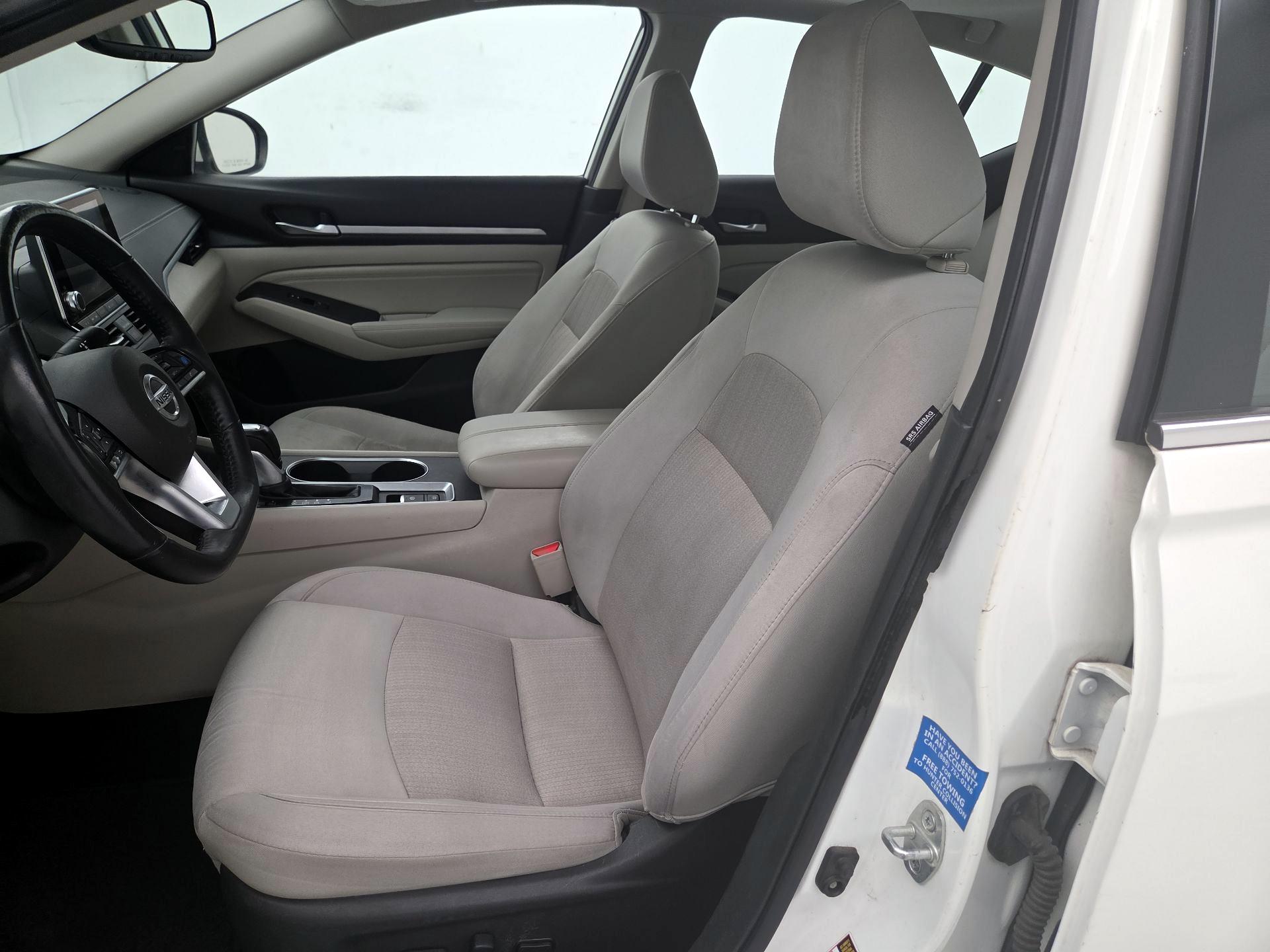 Thumbnail: 2019 Nissan Altima - 11