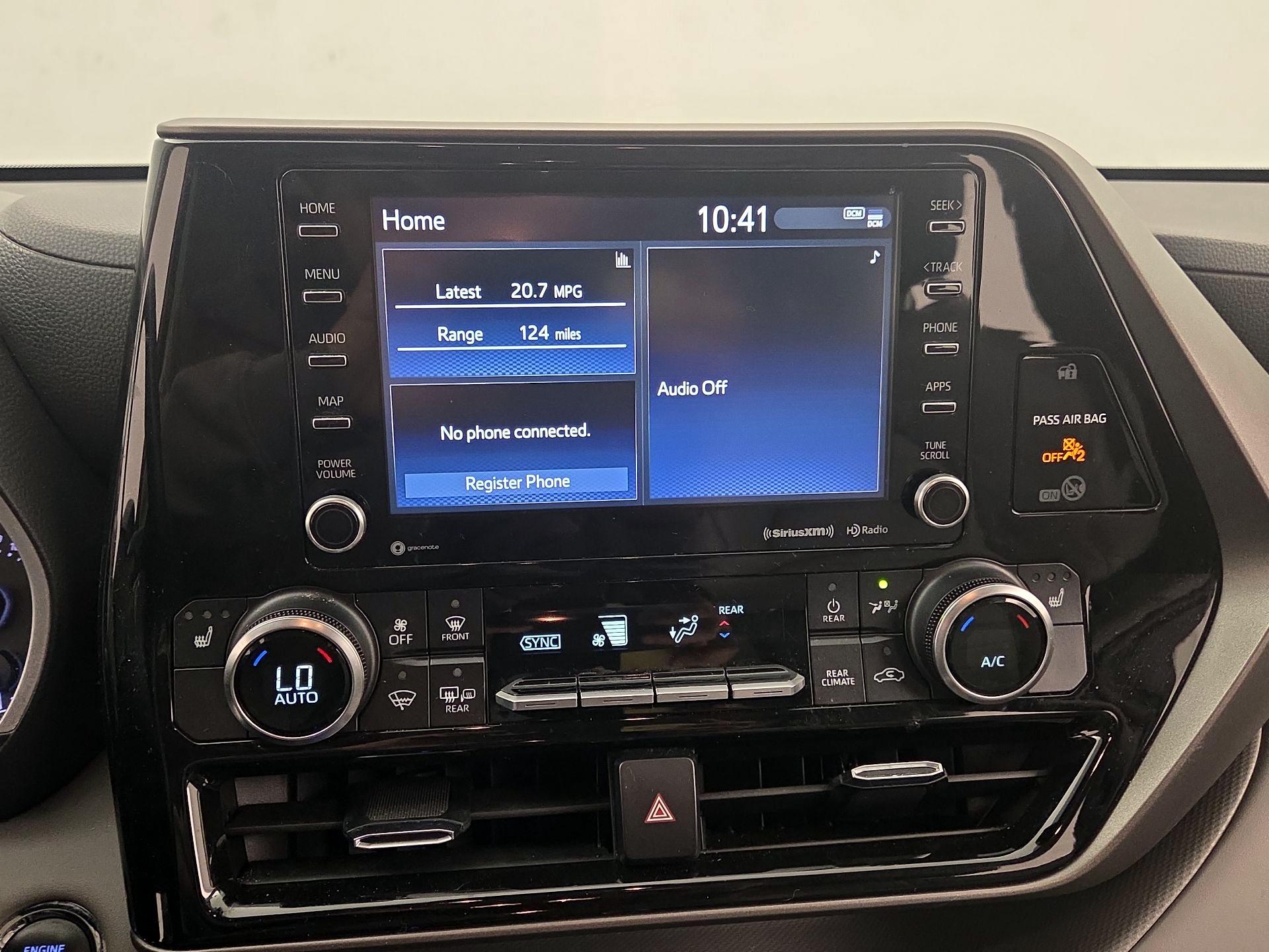 Thumbnail: 2022 Toyota Highlander - 15