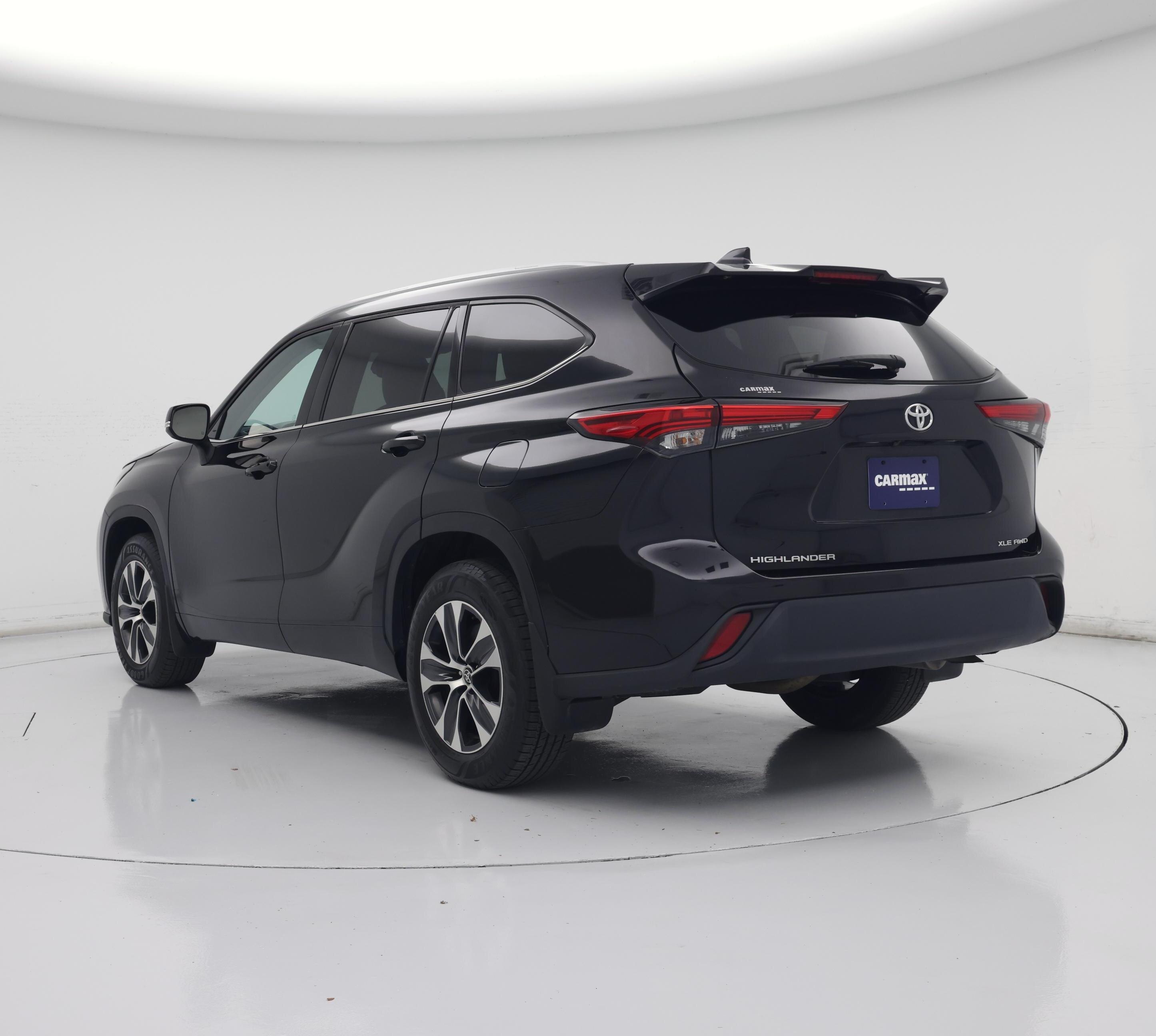 Thumbnail: 2022 Toyota Highlander - 2