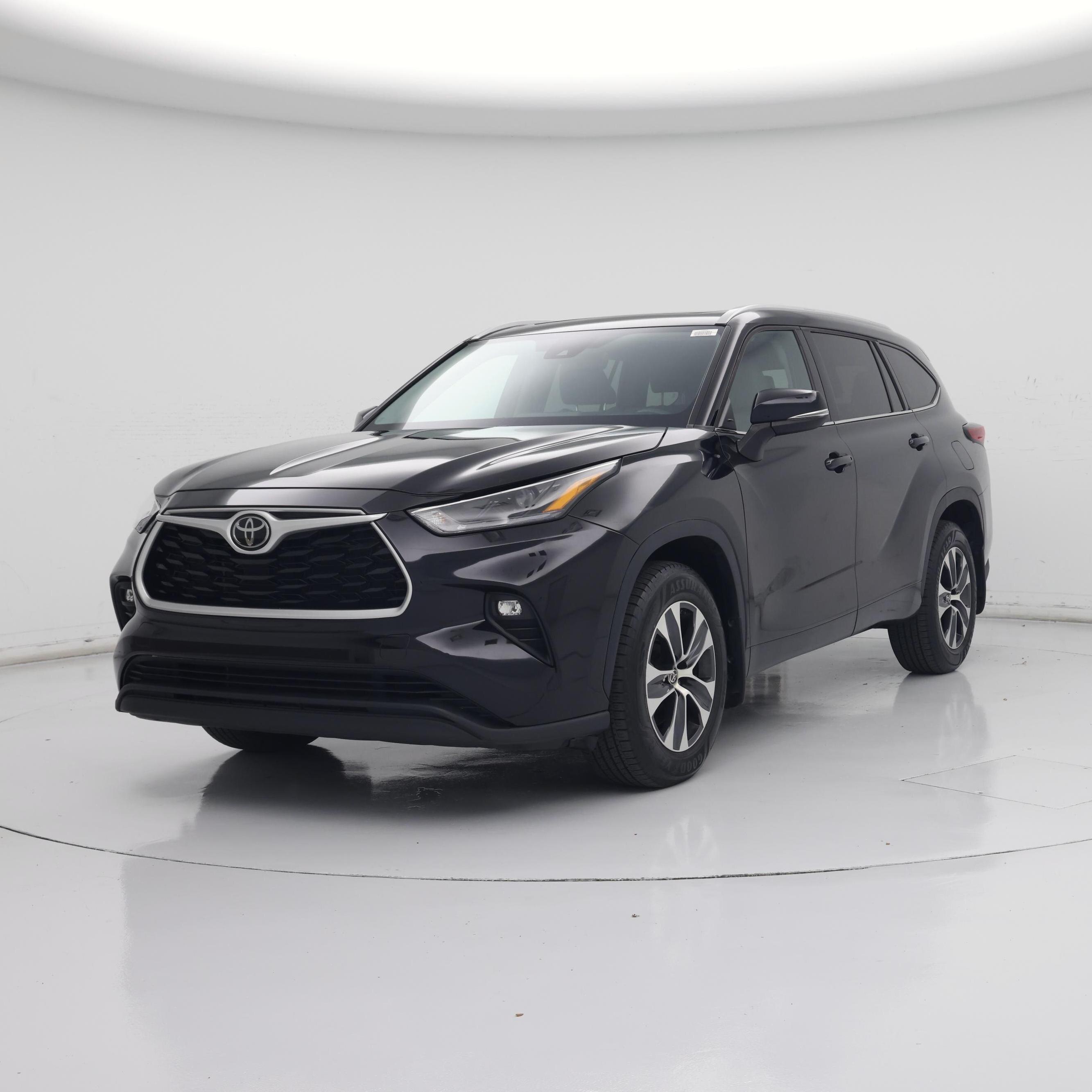 Thumbnail: 2022 Toyota Highlander - 4