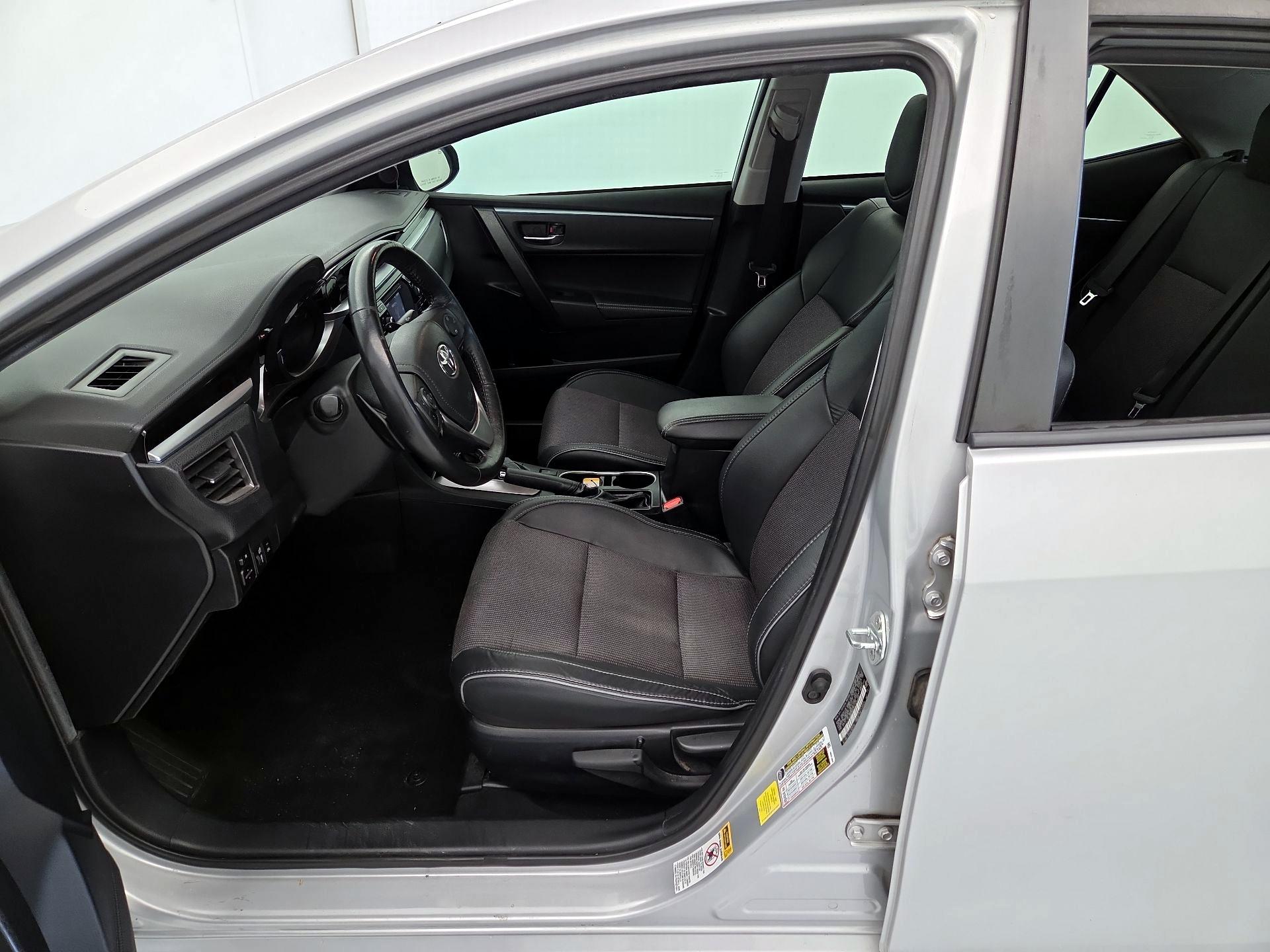 Thumbnail: 2015 Toyota Corolla - 11