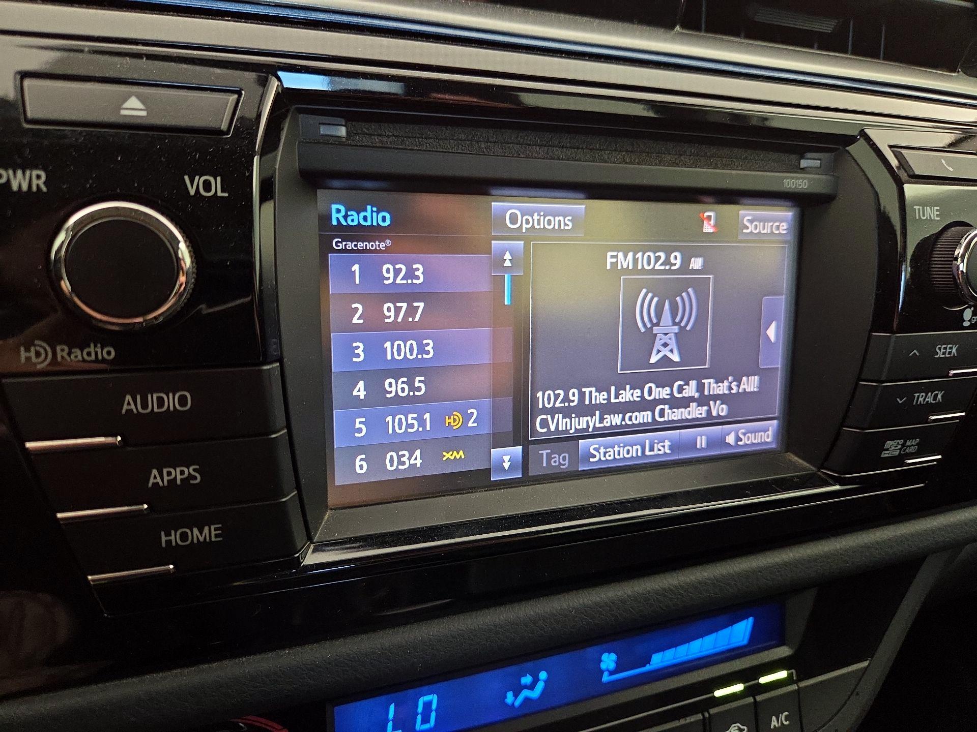 Thumbnail: 2015 Toyota Corolla - 15