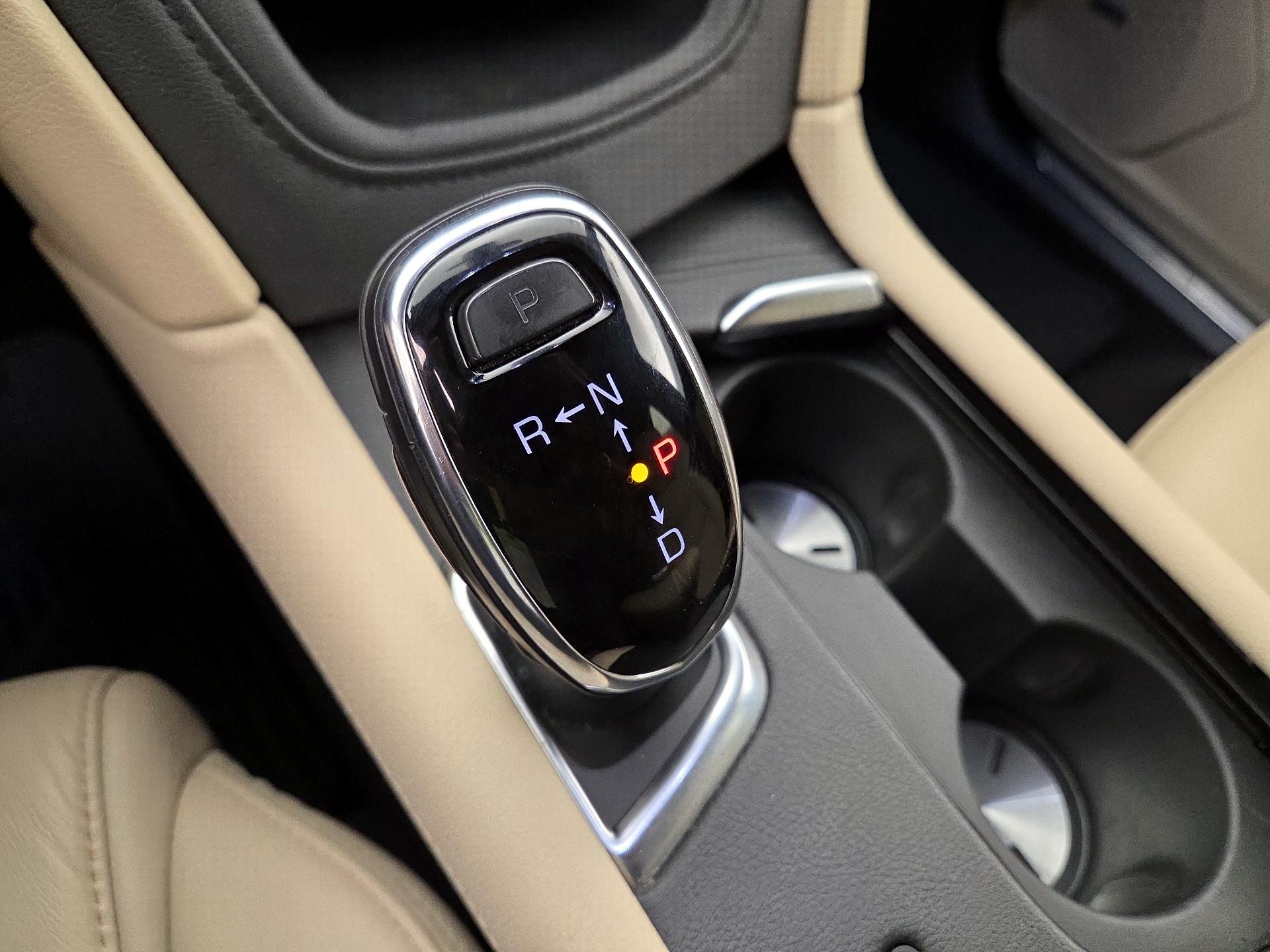 Thumbnail: 2019 Cadillac XT5 - 17