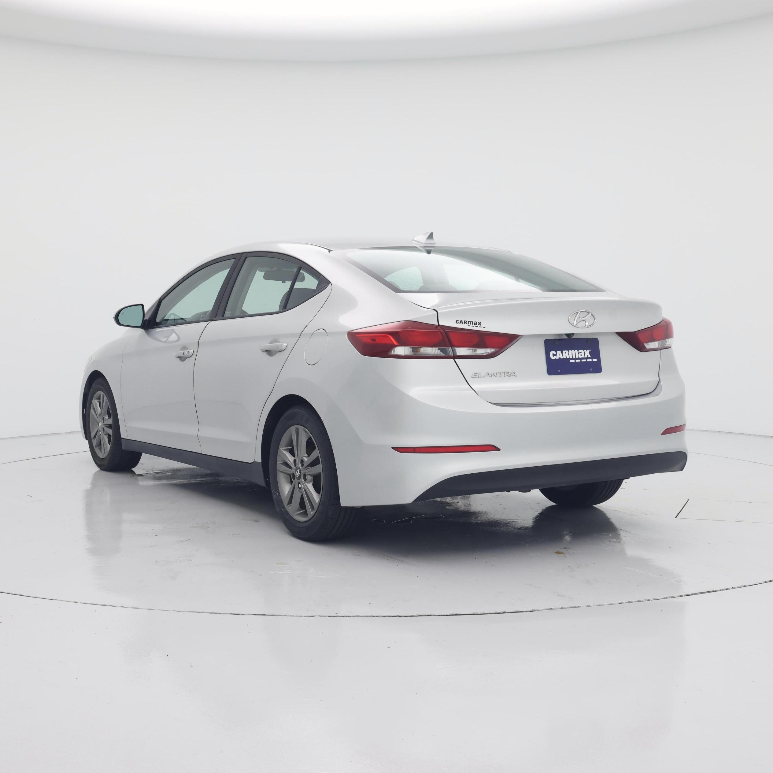 Thumbnail: 2017 Hyundai Elantra - 2