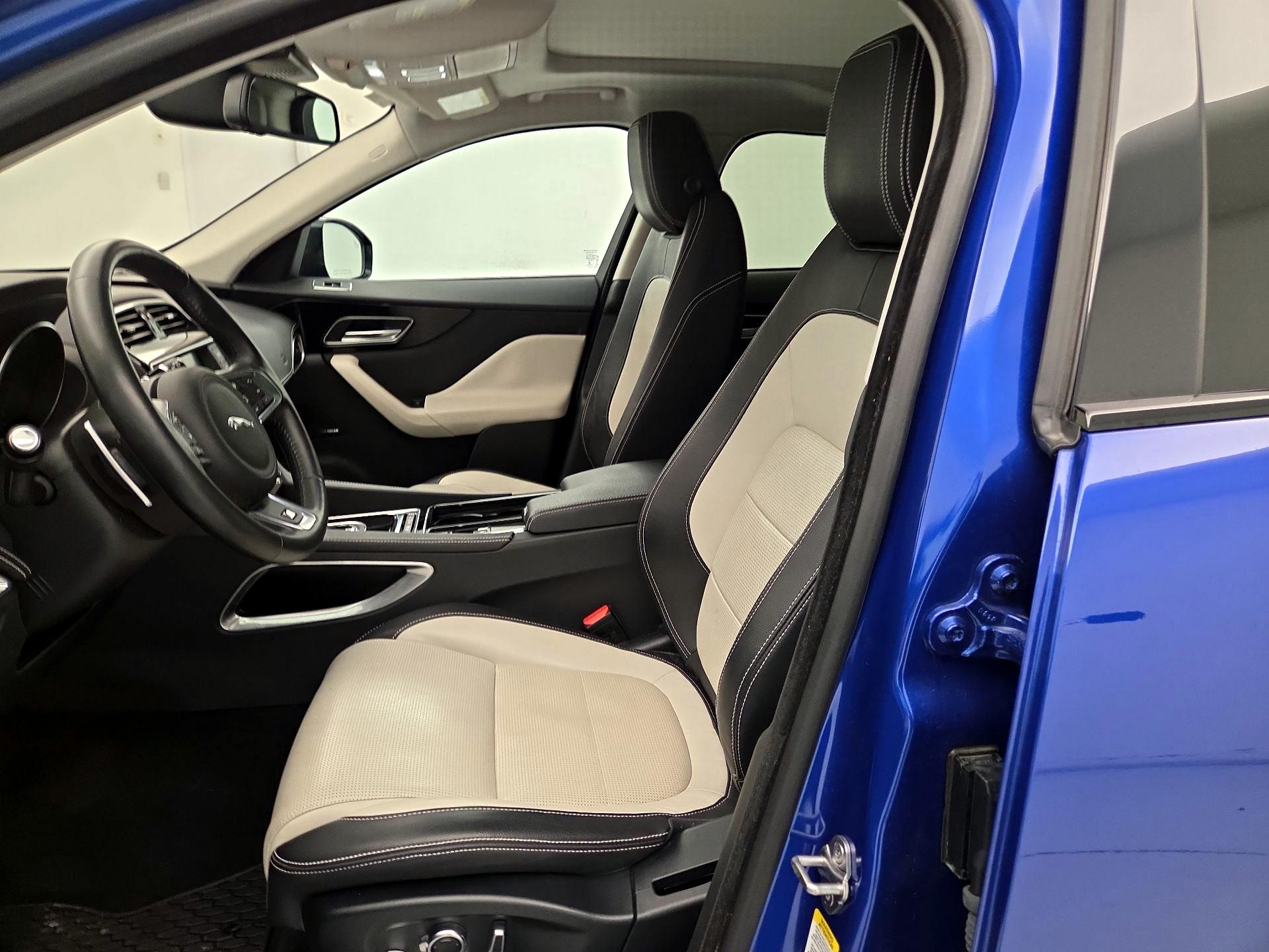 Thumbnail: 2018 Jaguar F-Pace - 11