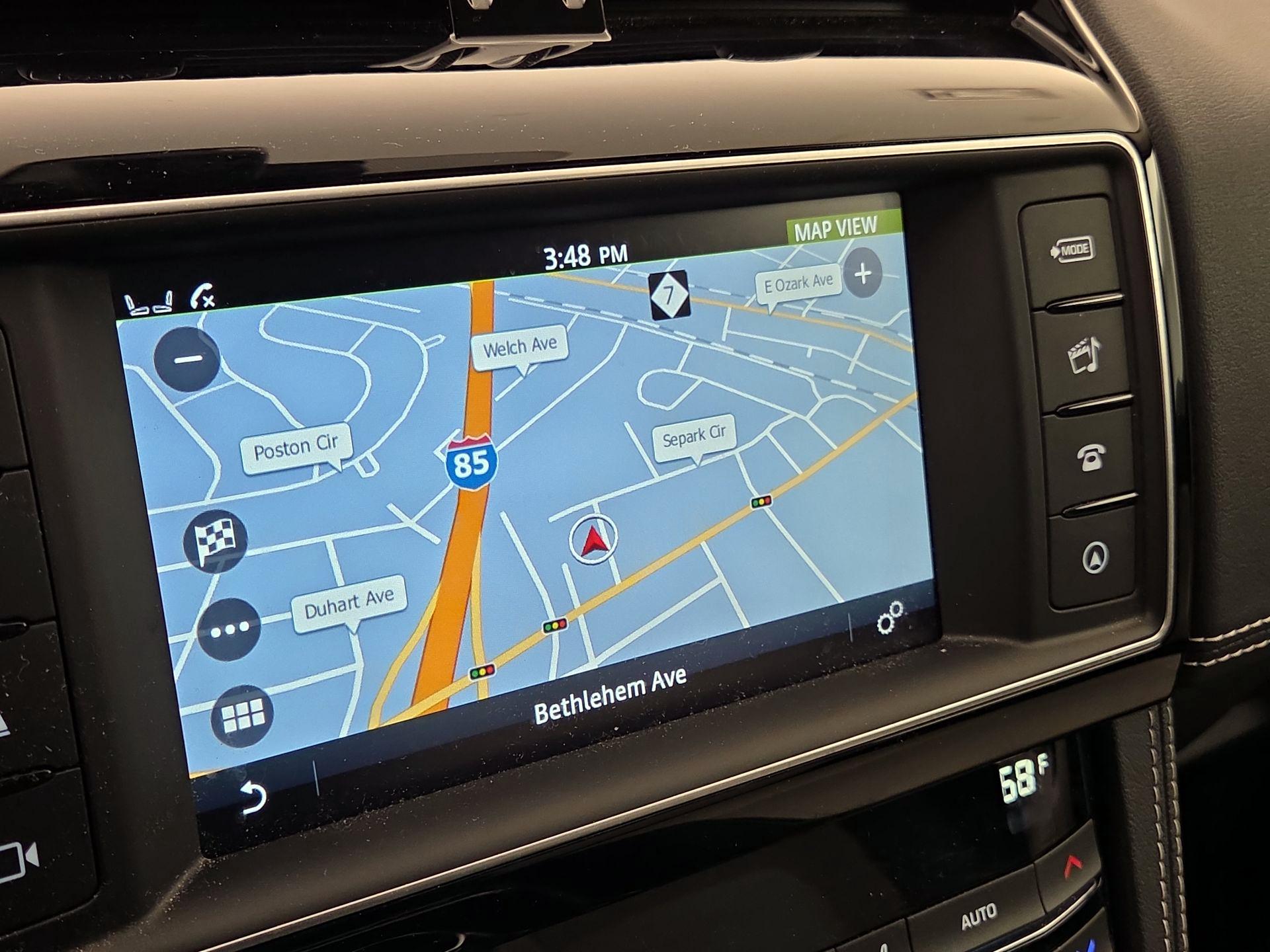 Thumbnail: 2018 Jaguar F-Pace - 14