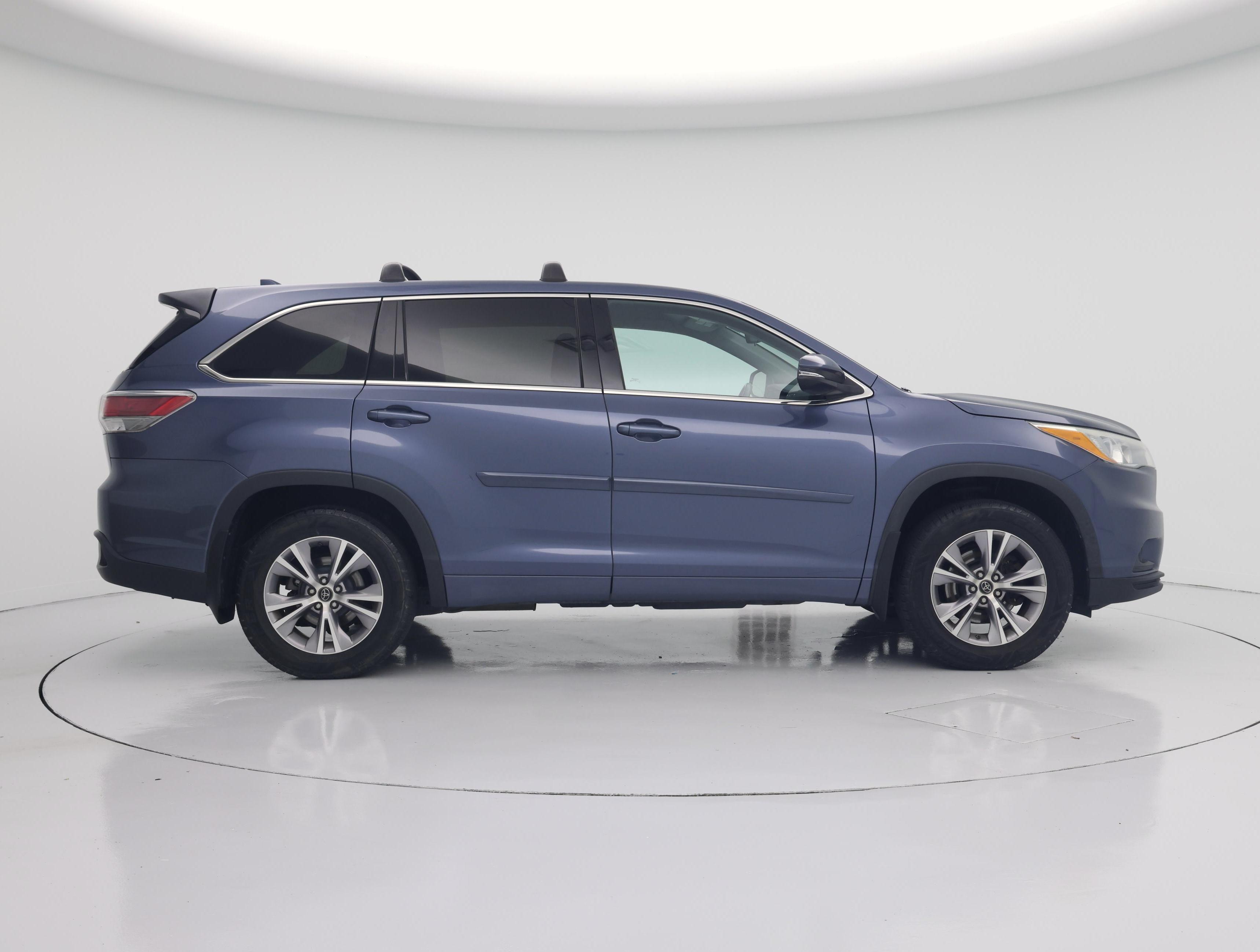 Thumbnail: 2016 Toyota Highlander - 7