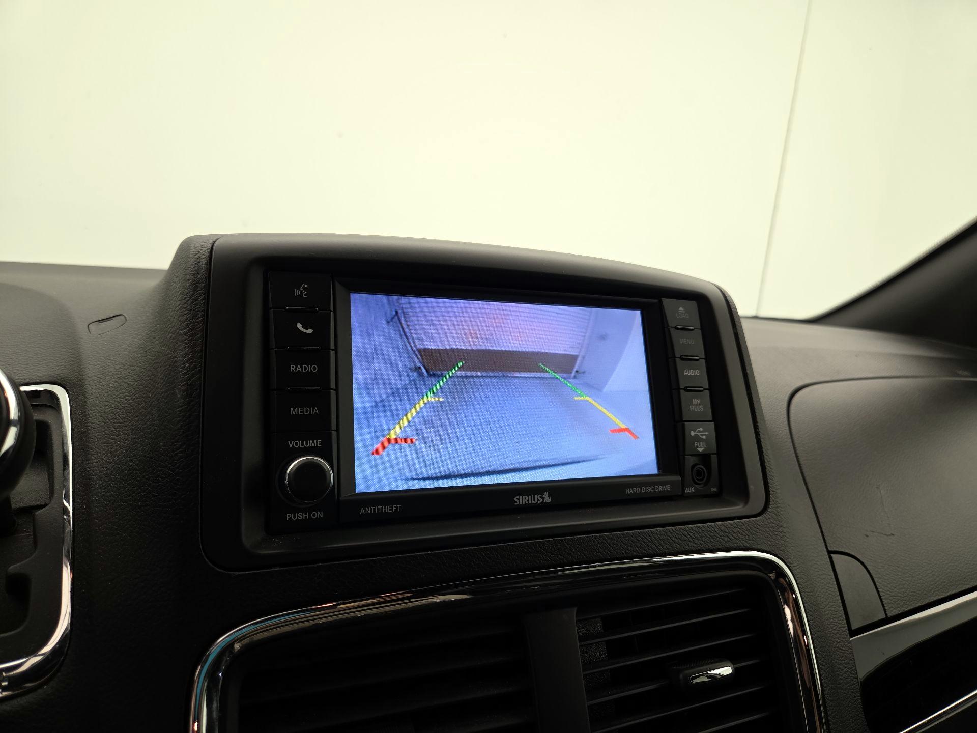 Thumbnail: 2019 Dodge Grand Caravan - 14