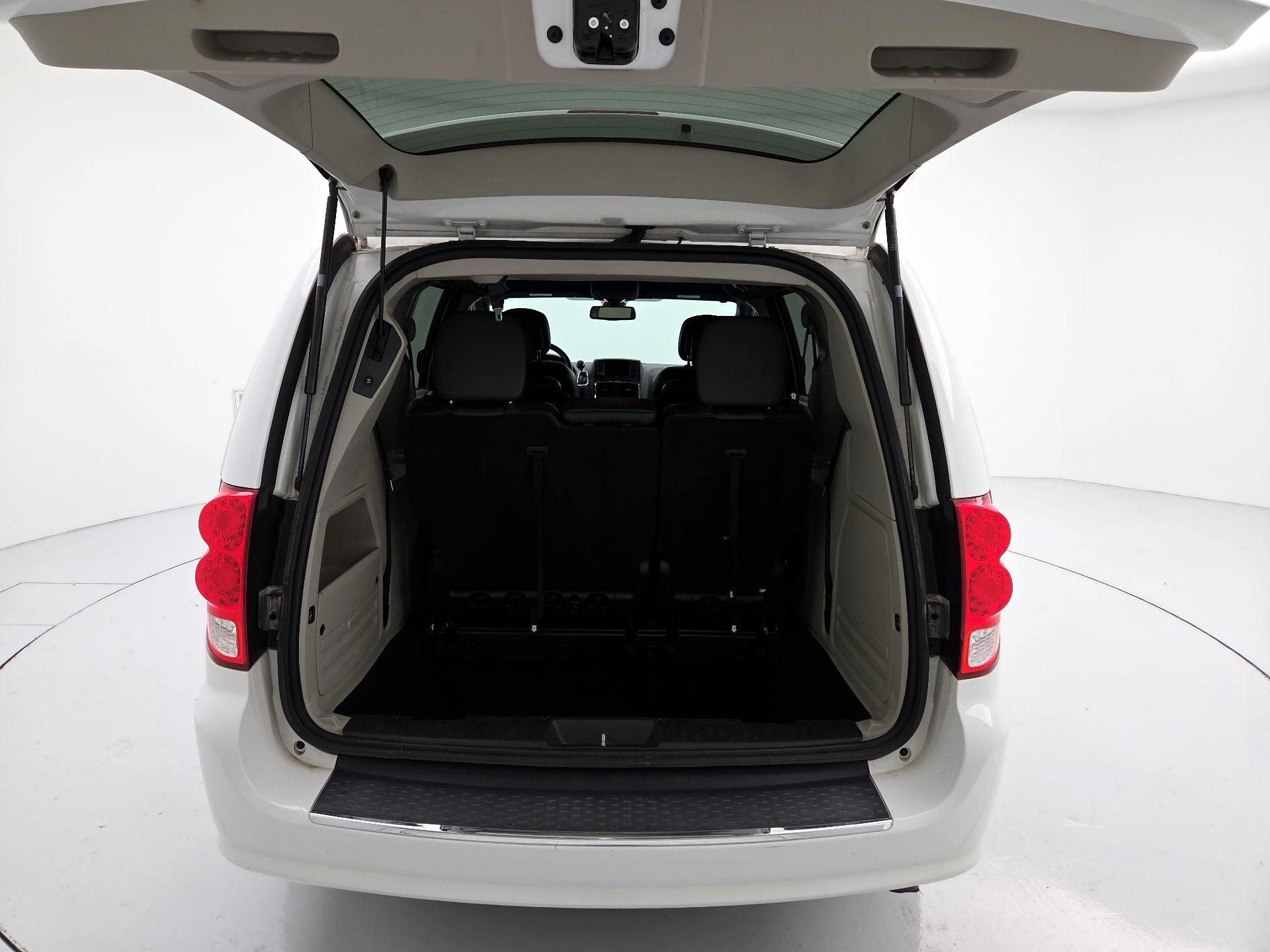 Thumbnail: 2019 Dodge Grand Caravan - 20