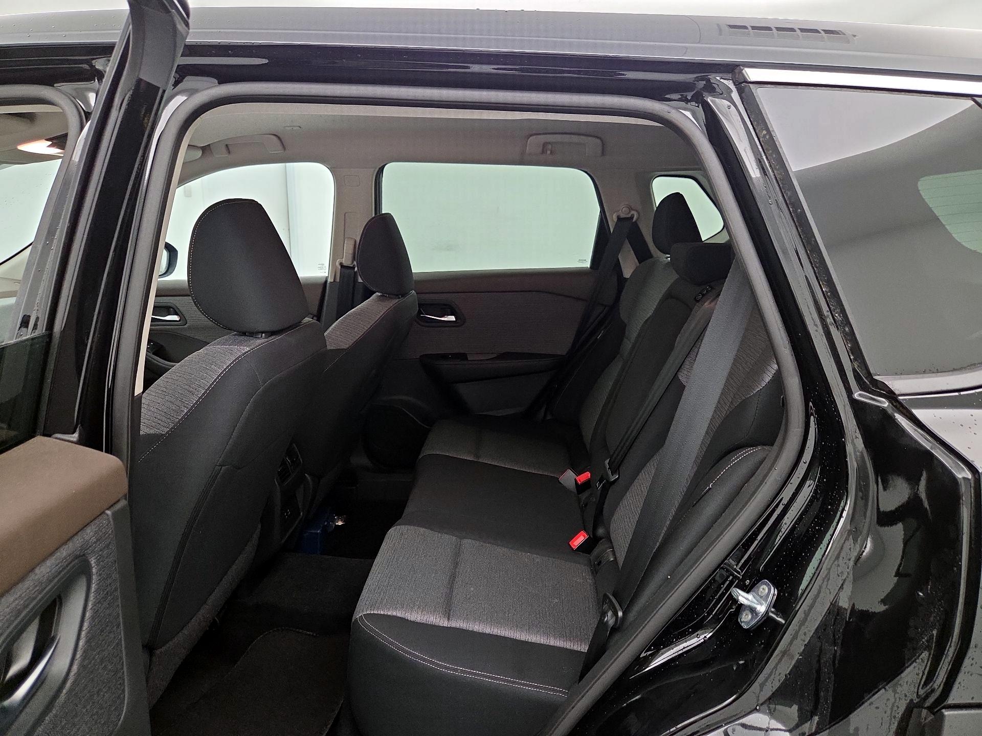 Thumbnail: 2023 Nissan Rogue - 19