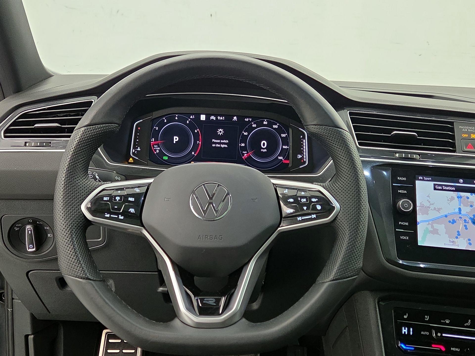 Thumbnail: 2024 Volkswagen Tiguan - 10