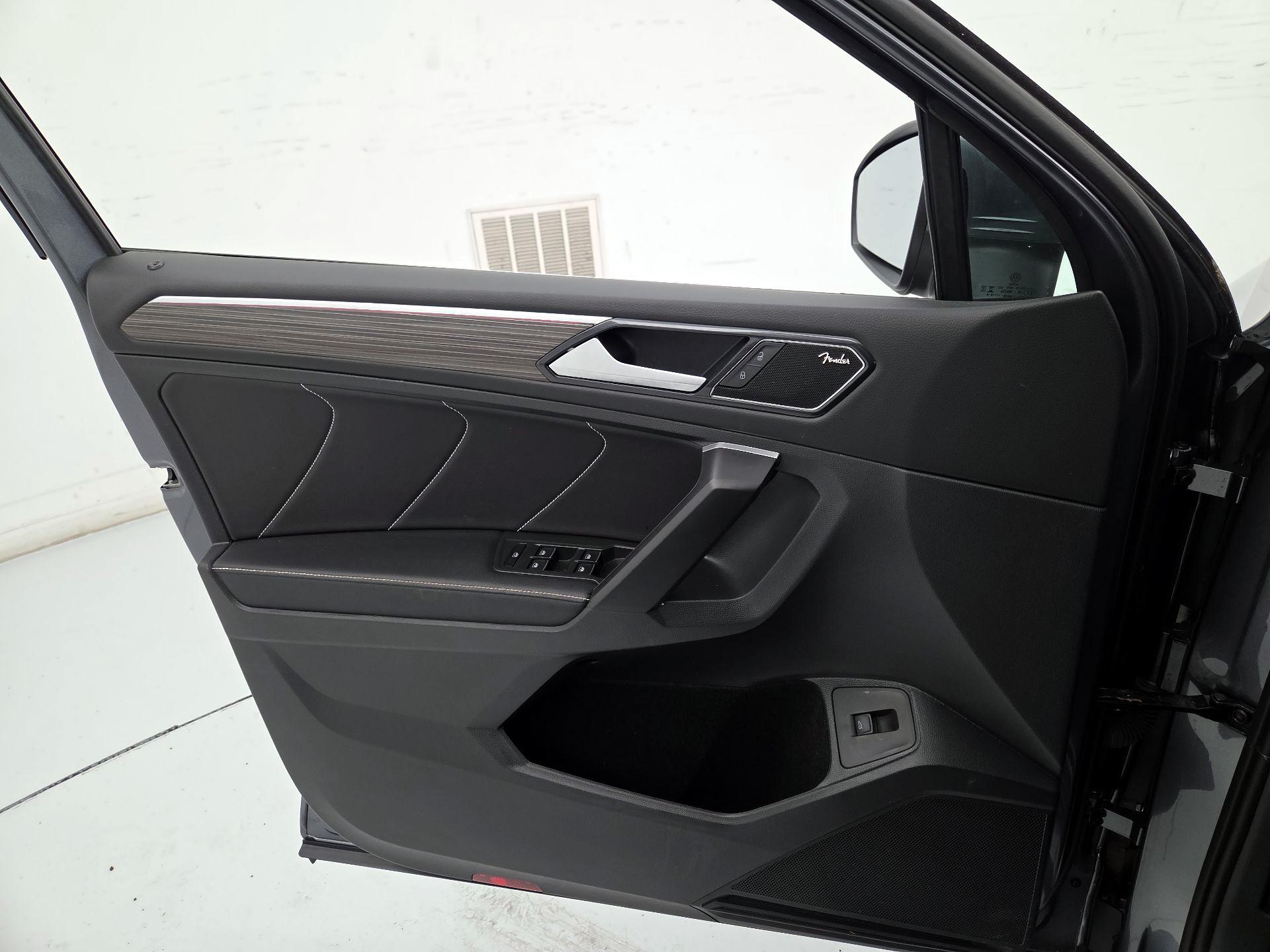 Thumbnail: 2024 Volkswagen Tiguan - 12