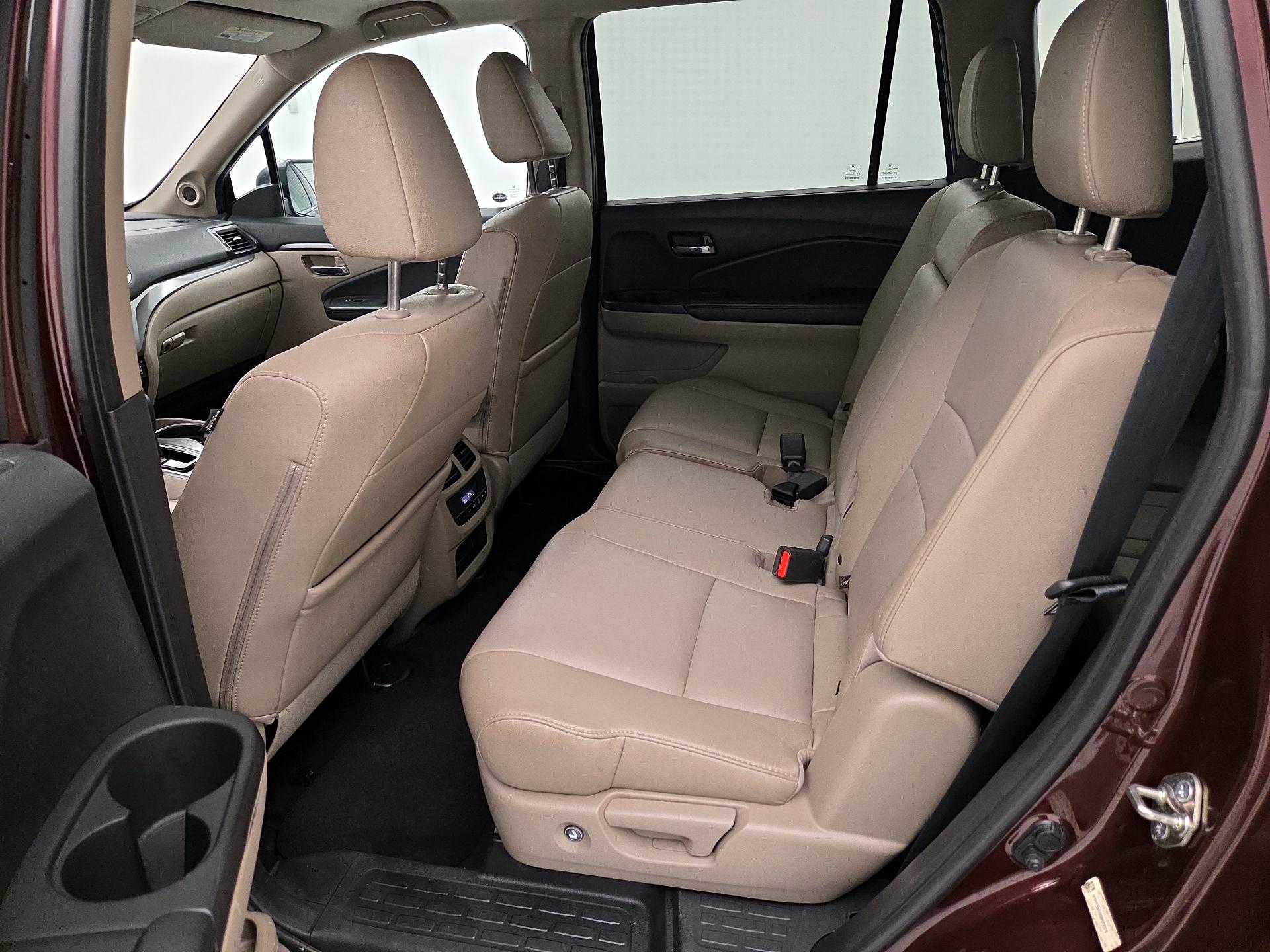 Thumbnail: 2016 Honda Pilot - 20