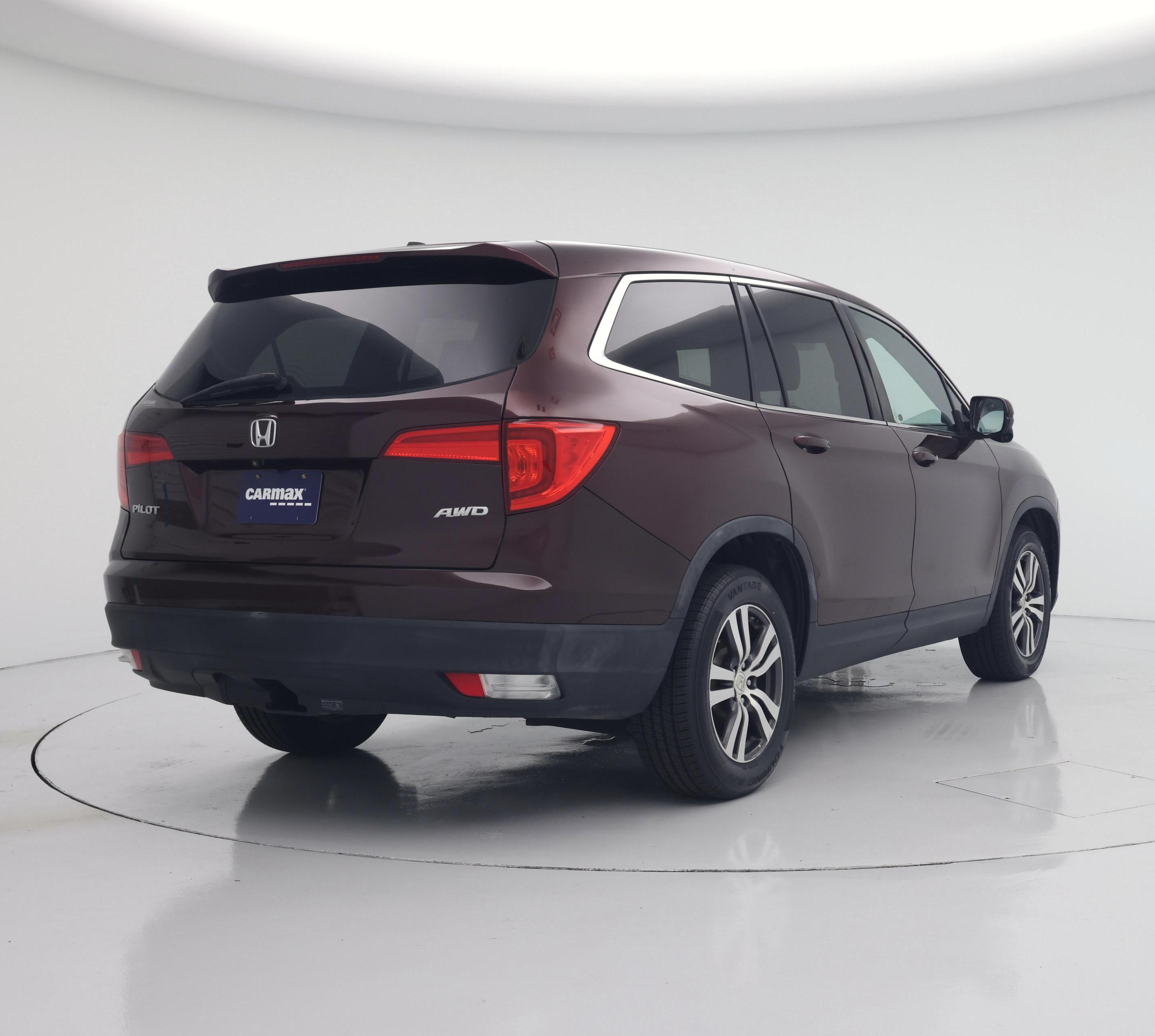 Thumbnail: 2016 Honda Pilot - 8