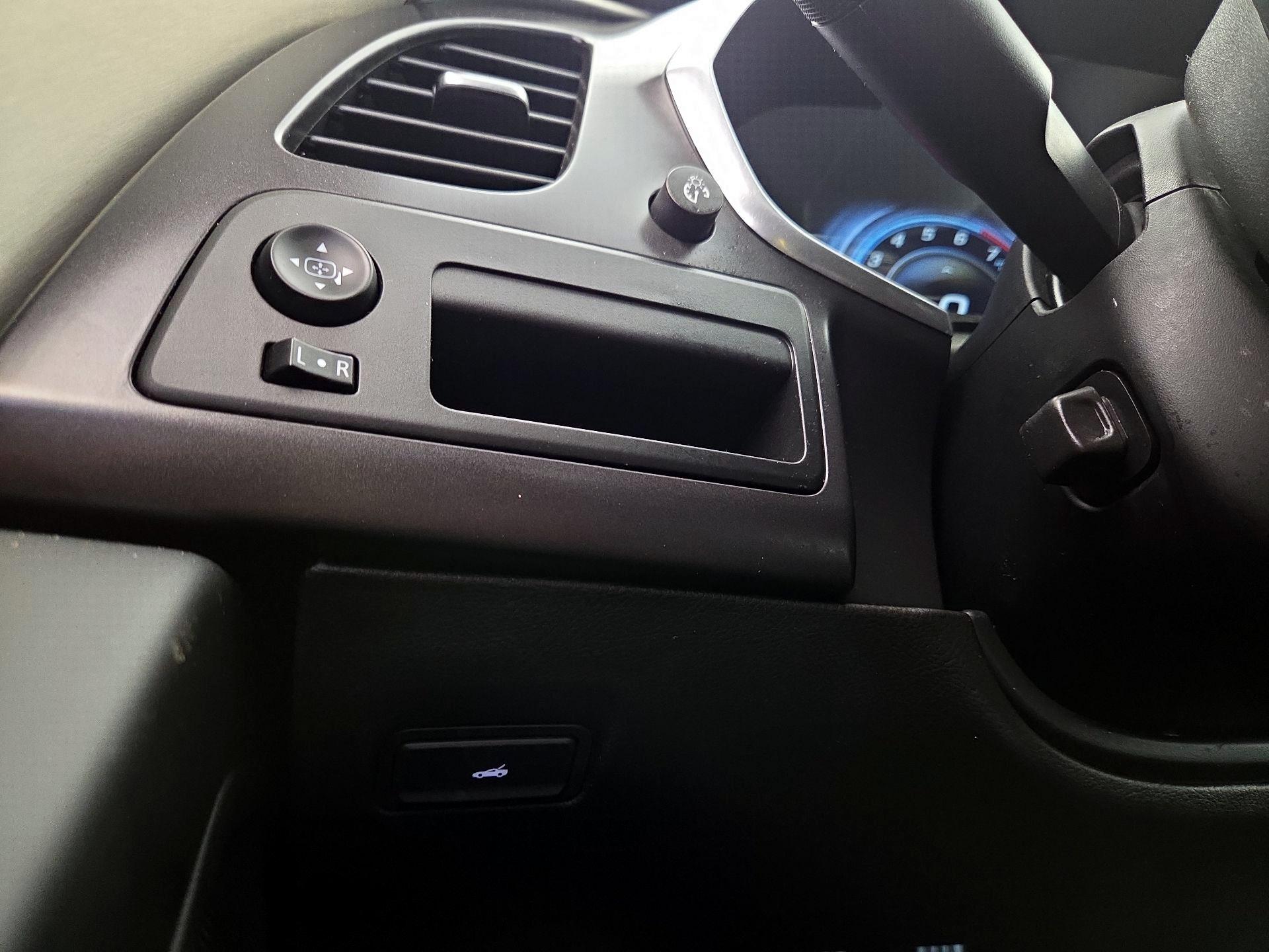 Thumbnail: 2017 Chevrolet Corvette - 13