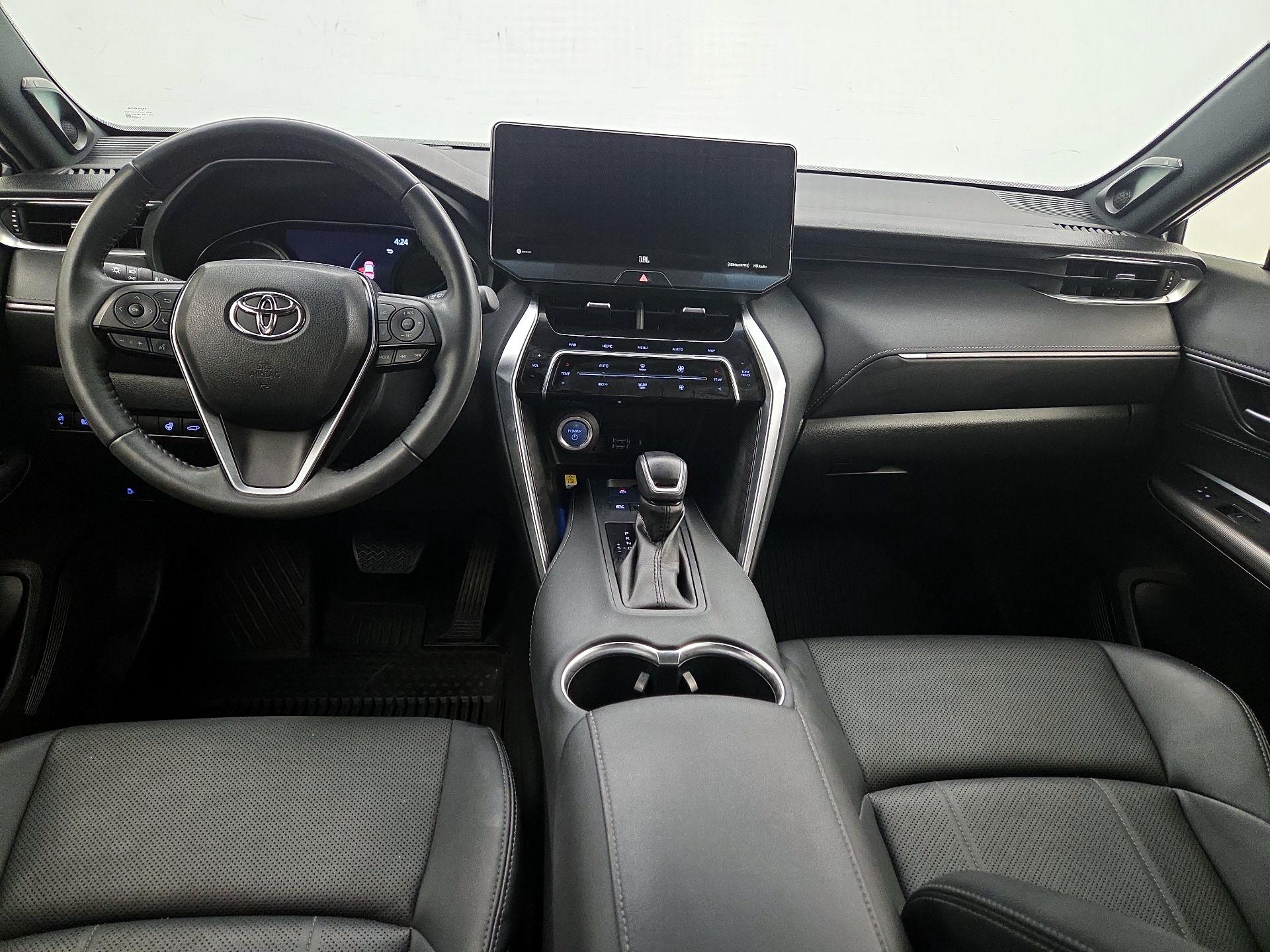 Thumbnail: 2022 Toyota Venza - 9