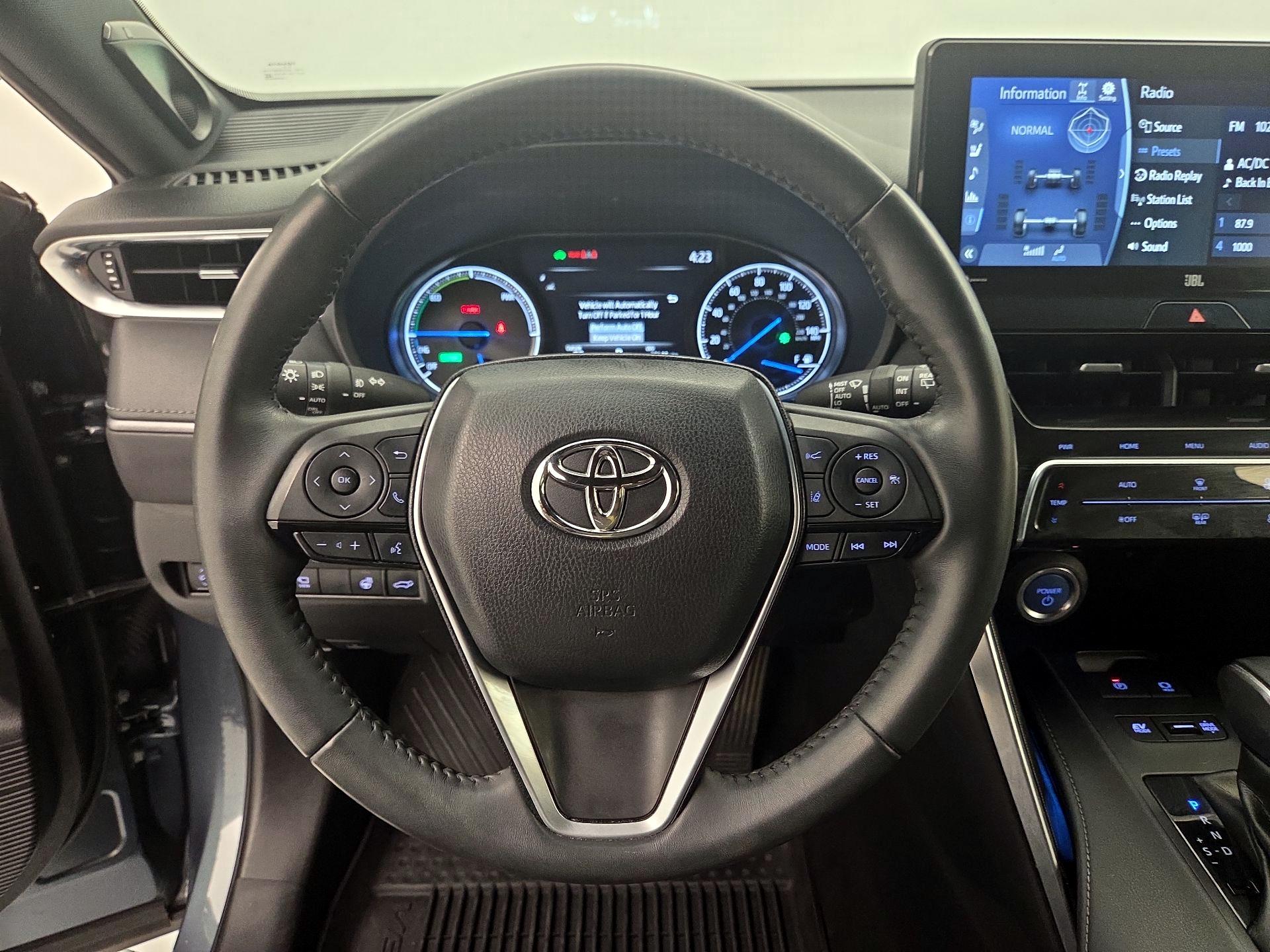 Thumbnail: 2022 Toyota Venza - 10