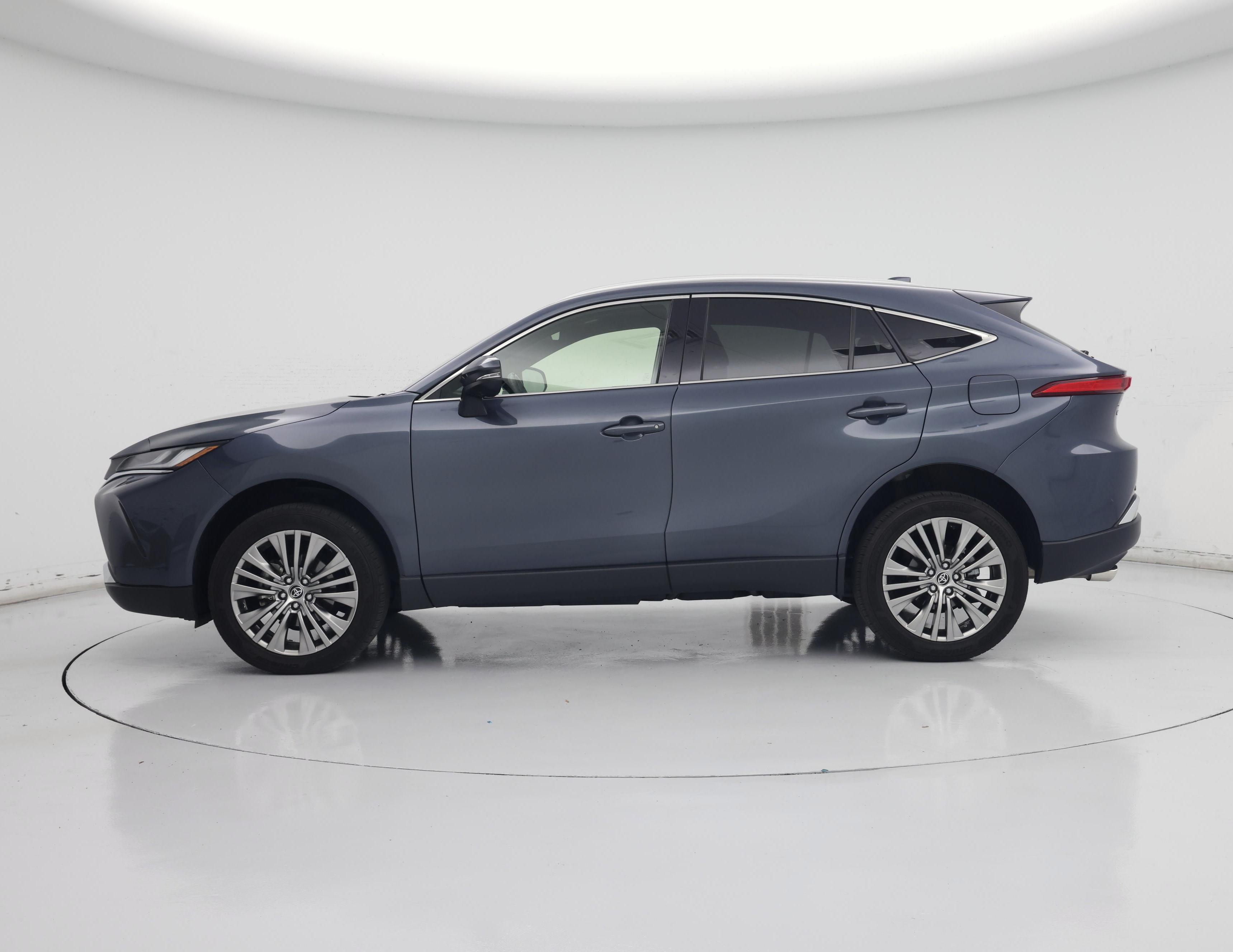 Thumbnail: 2022 Toyota Venza - 3
