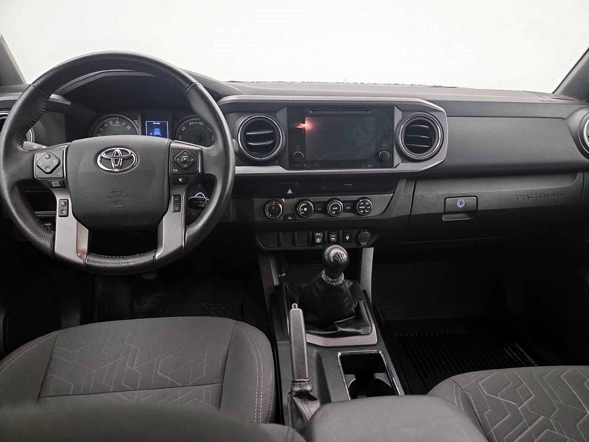 Thumbnail: 2019 Toyota Tacoma - 9