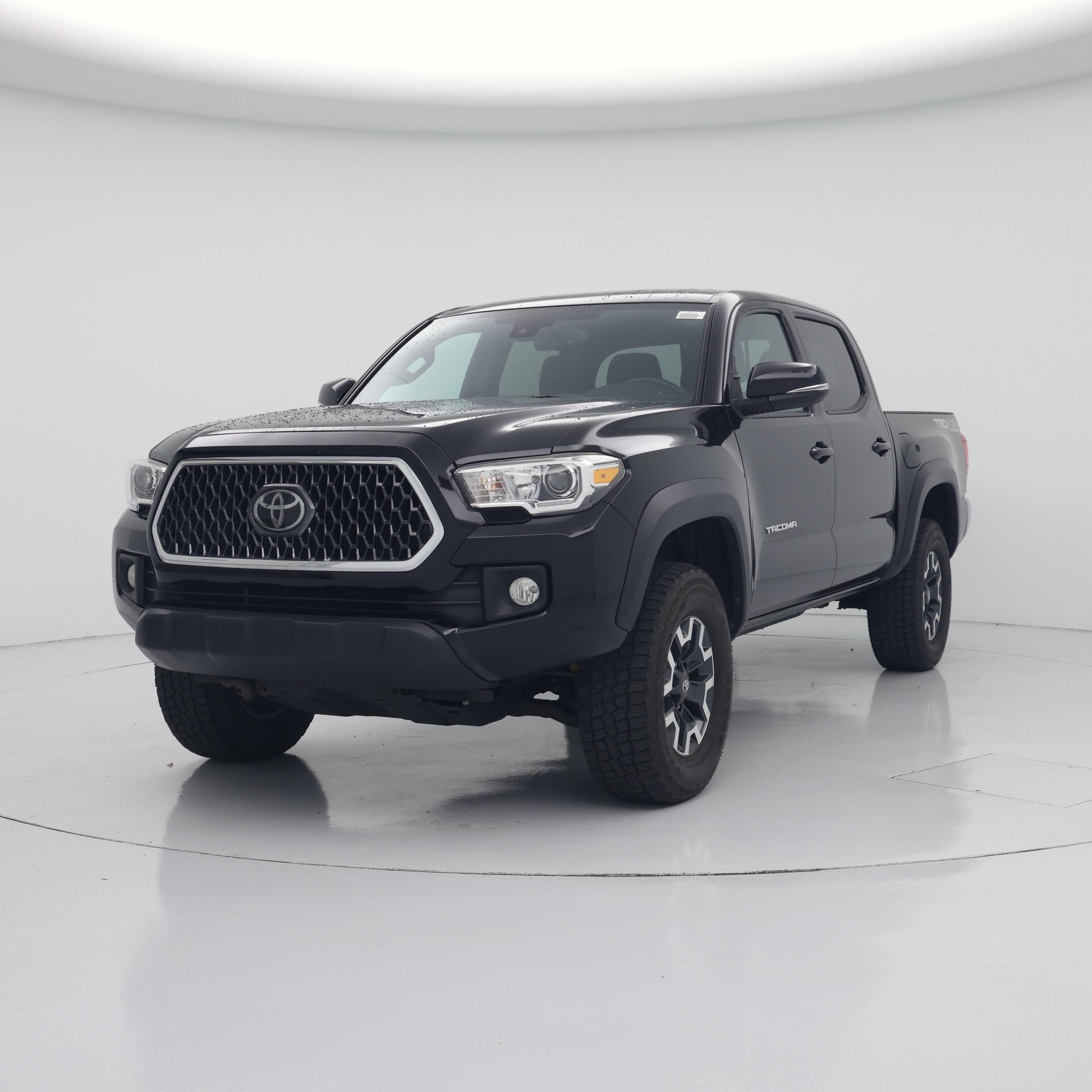 Thumbnail: 2019 Toyota Tacoma - 4