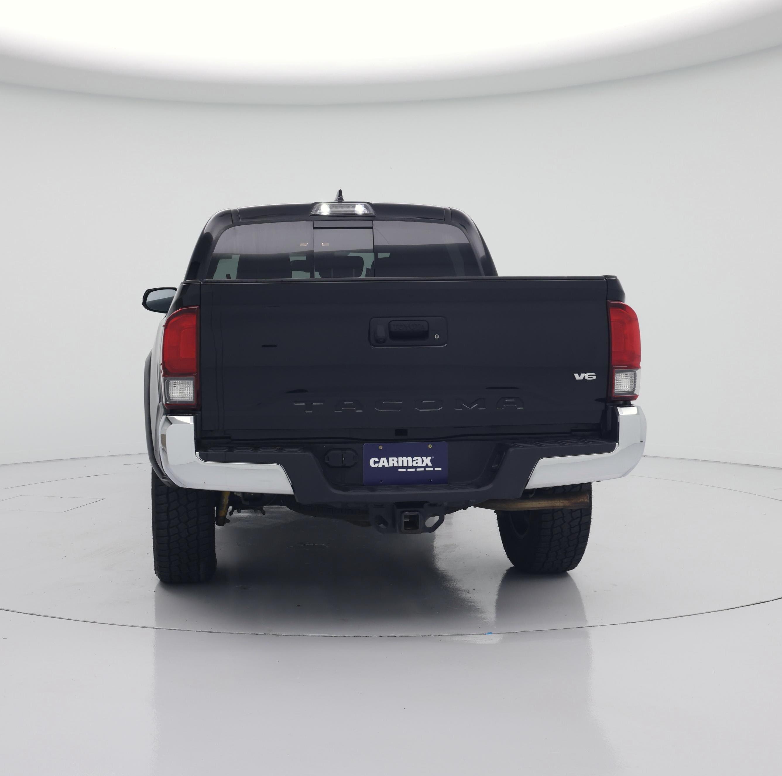 Thumbnail: 2019 Toyota Tacoma - 6