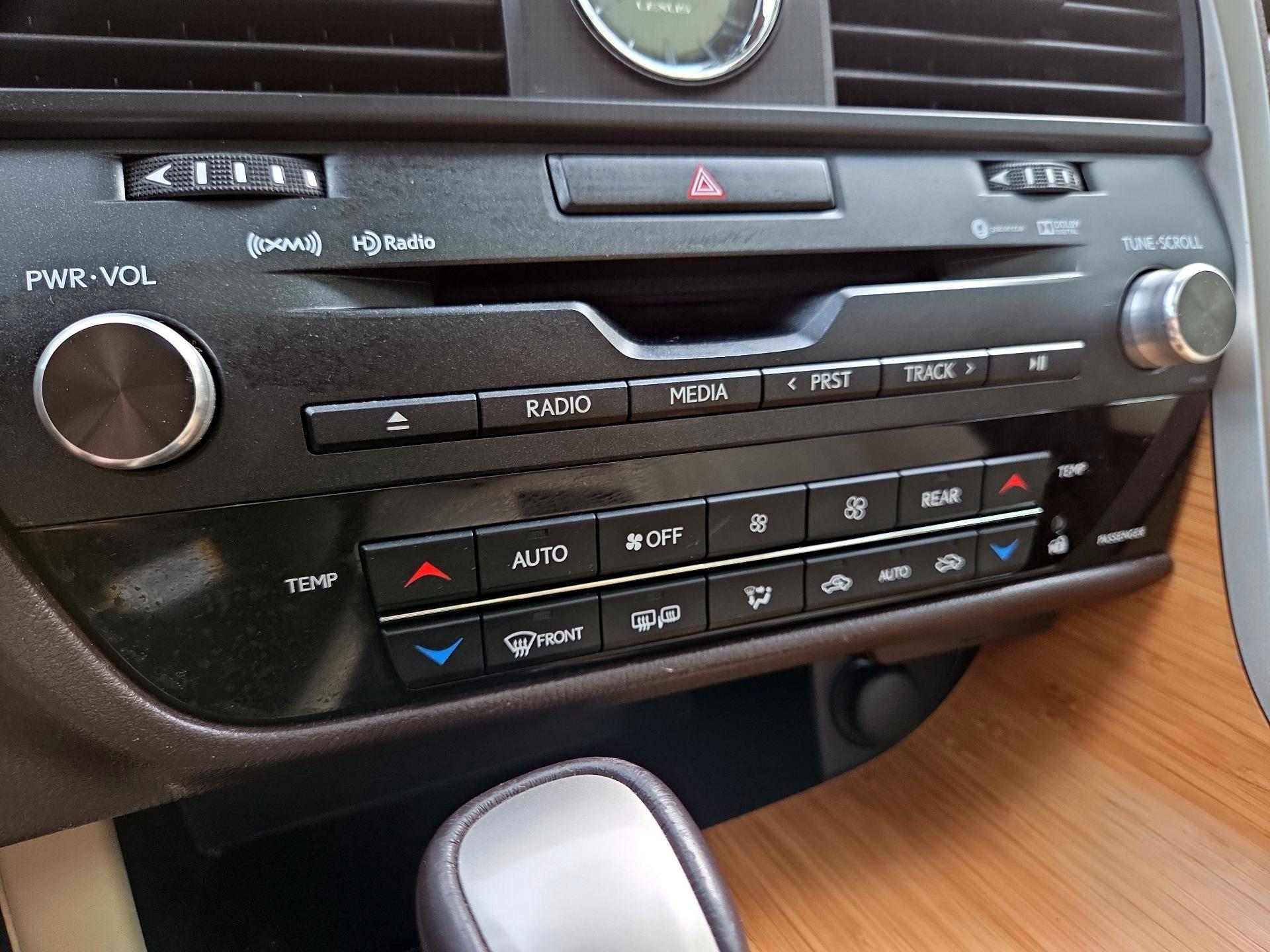 Thumbnail: 2019 Lexus RX - 17