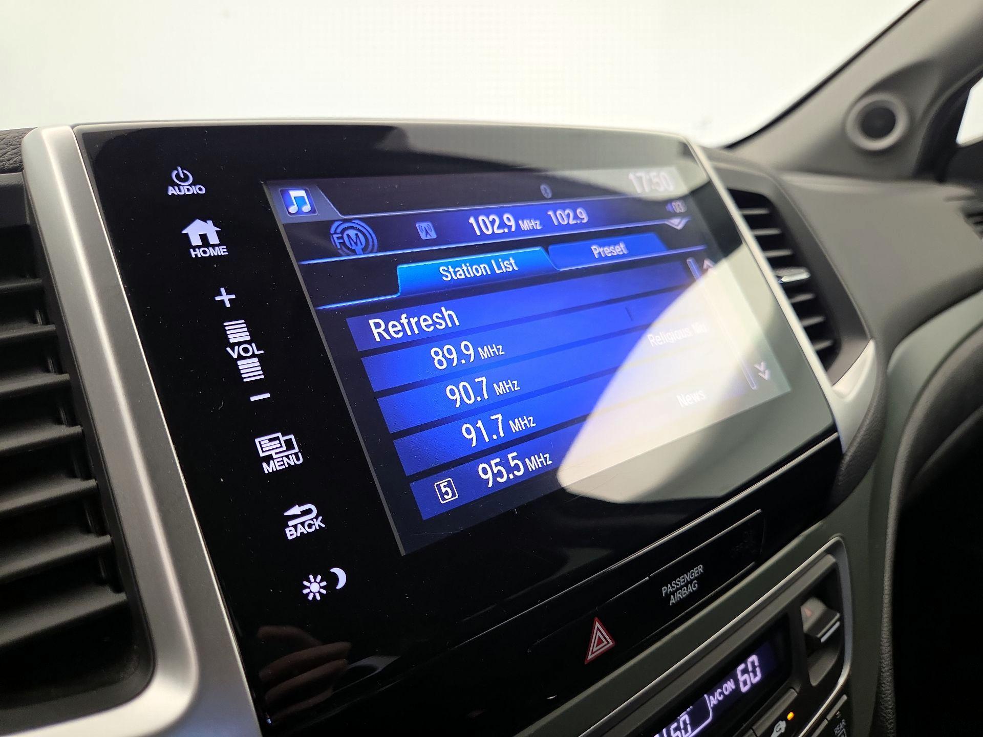 Thumbnail: 2020 Honda Ridgeline - 15