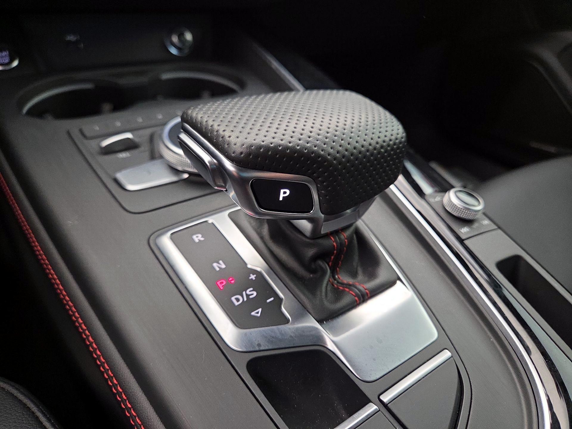 Thumbnail: 2018 Audi A4 - 17