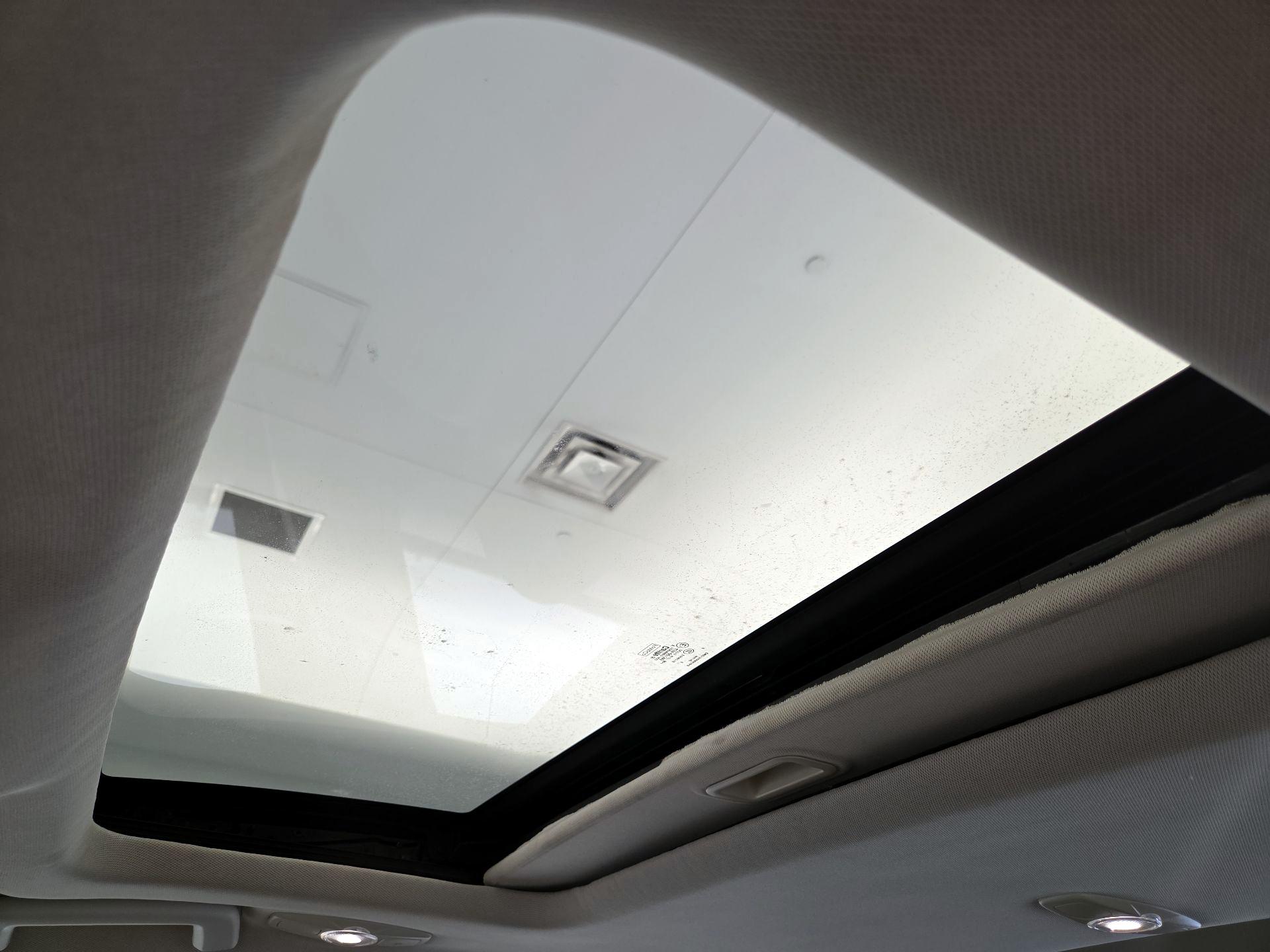 Thumbnail: 2014 Ford Focus - 18