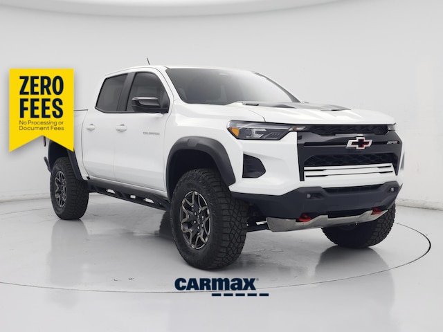 White 2025 Chevrolet Colorado Pickup Truck Four-Wheel Drive Automatic