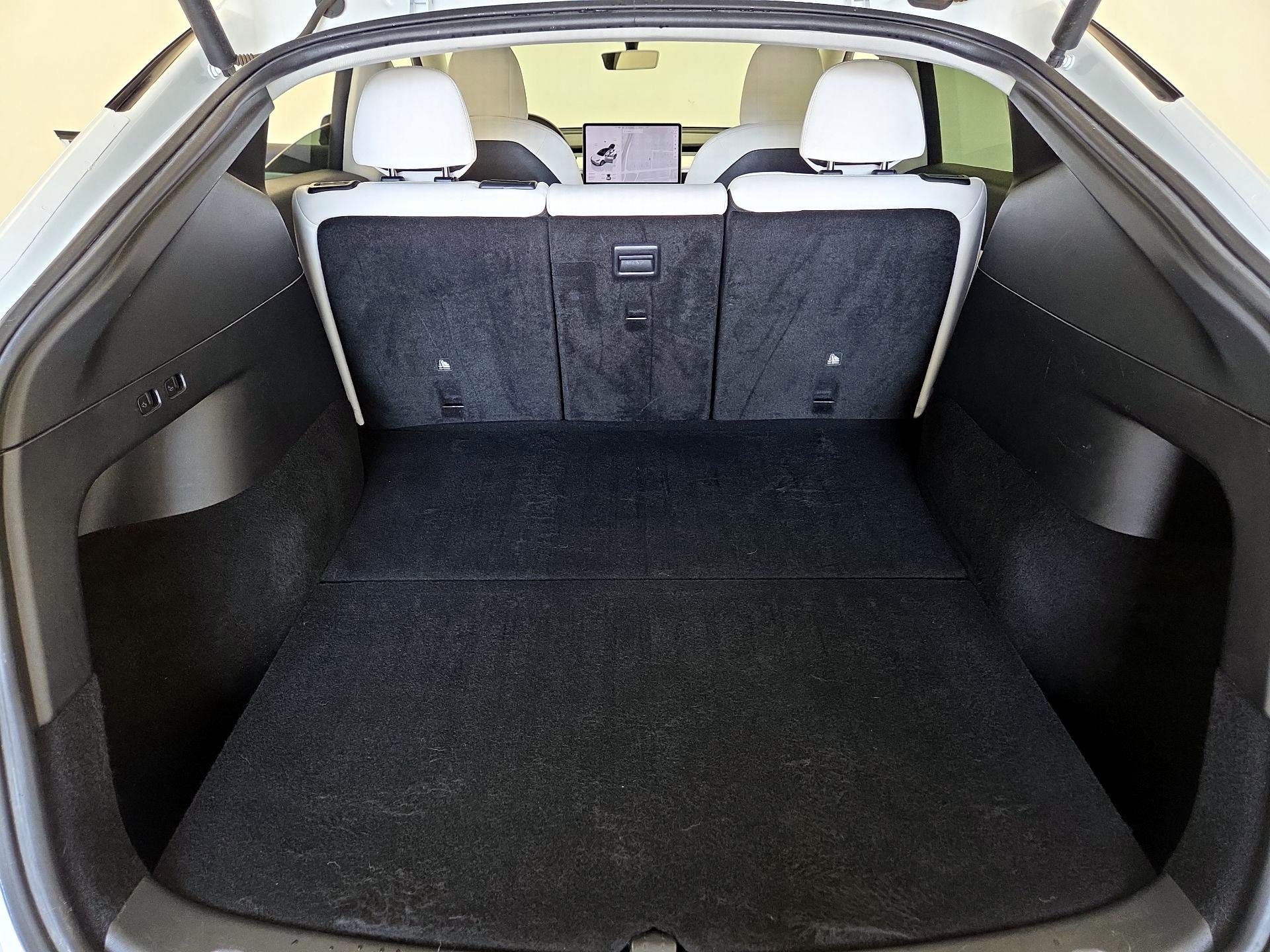 Thumbnail: 2022 Tesla Model Y - 20