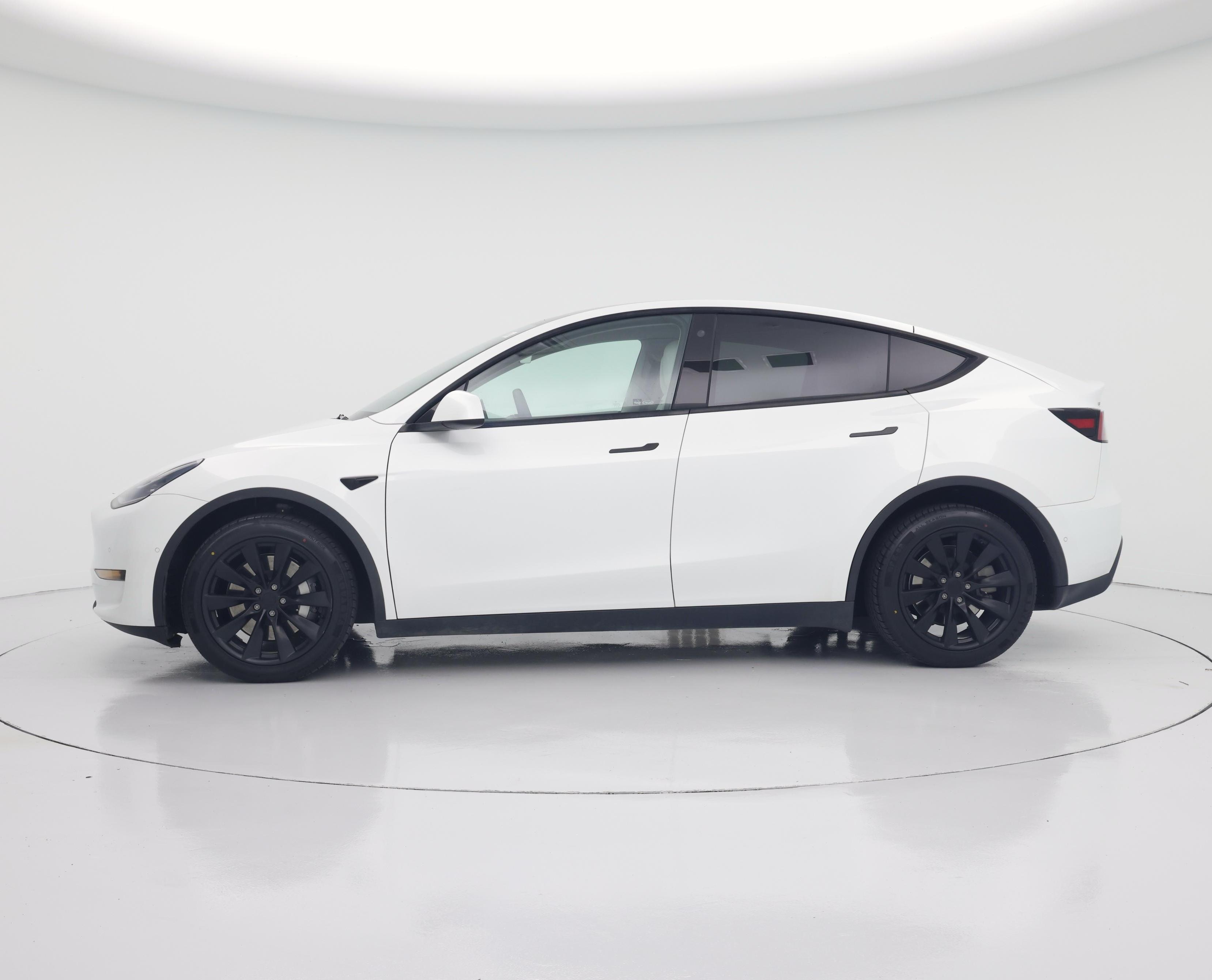 Thumbnail: 2022 Tesla Model Y - 3